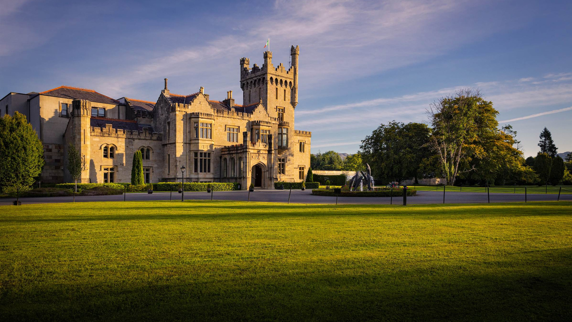 Discover-Tranquillity-Embracing-the-Countryside