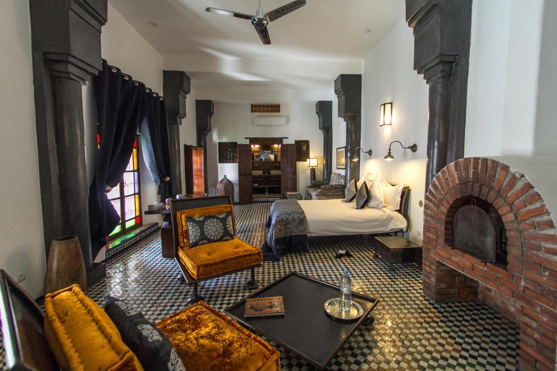 Riad Laaroussa Fez Morocco Bedroom