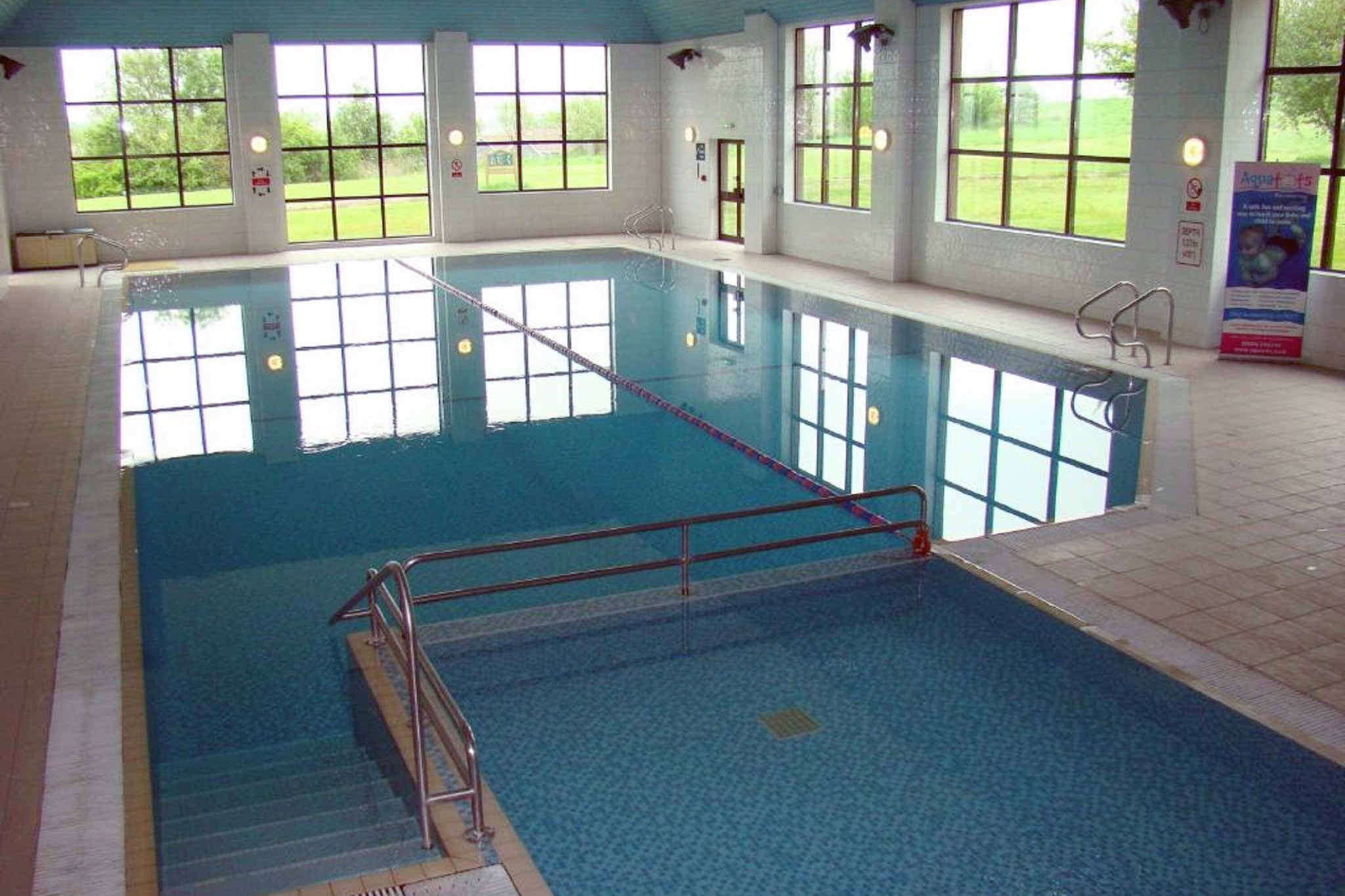 Indoor_Pool_S