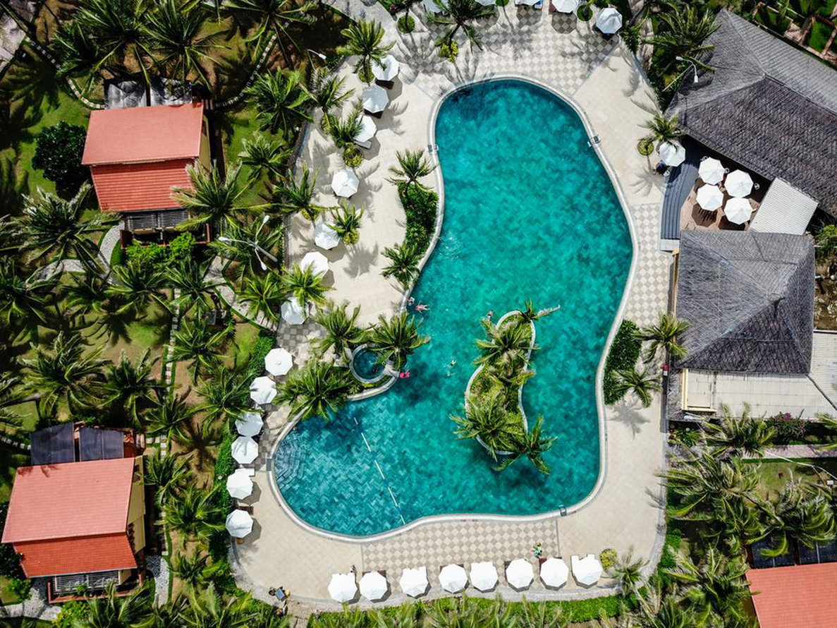 Outdoor_Pool_Aerial_view_S