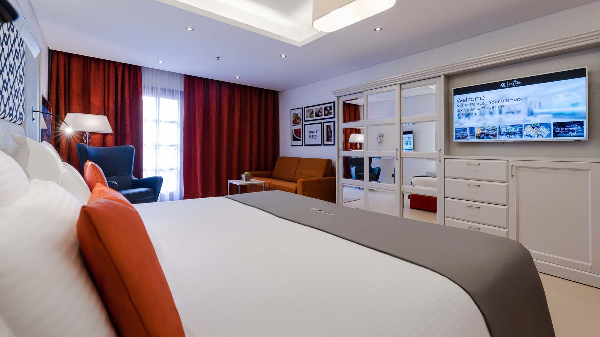 AX_The_Palace_Hotel_-_Rooms_-__Family_Room_7_S