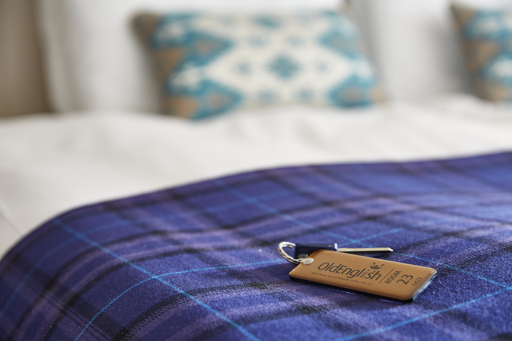 Cedars_Refurb_key_on_bed_S