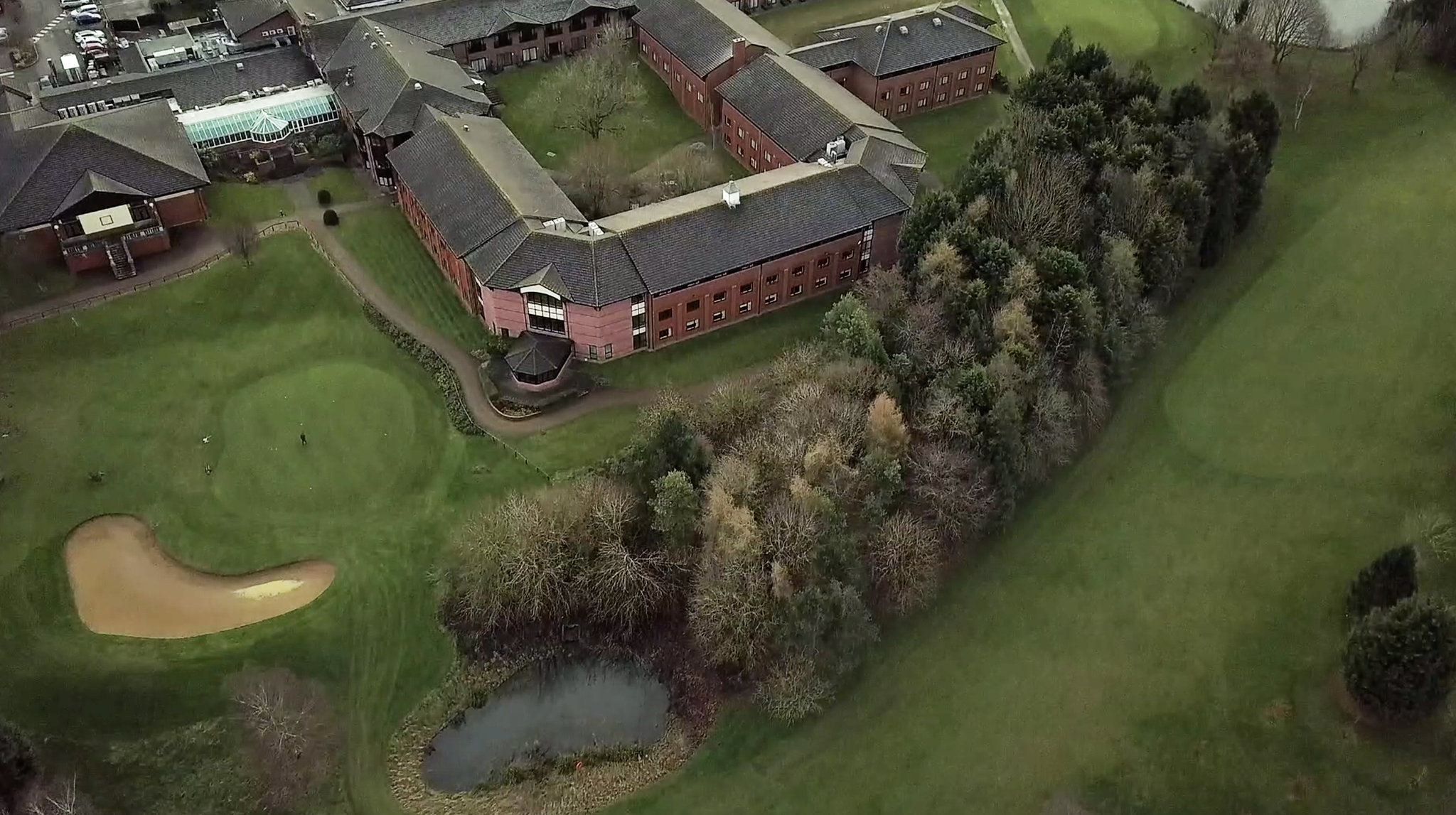 Staverton_aerial_golf_entrance_3_S