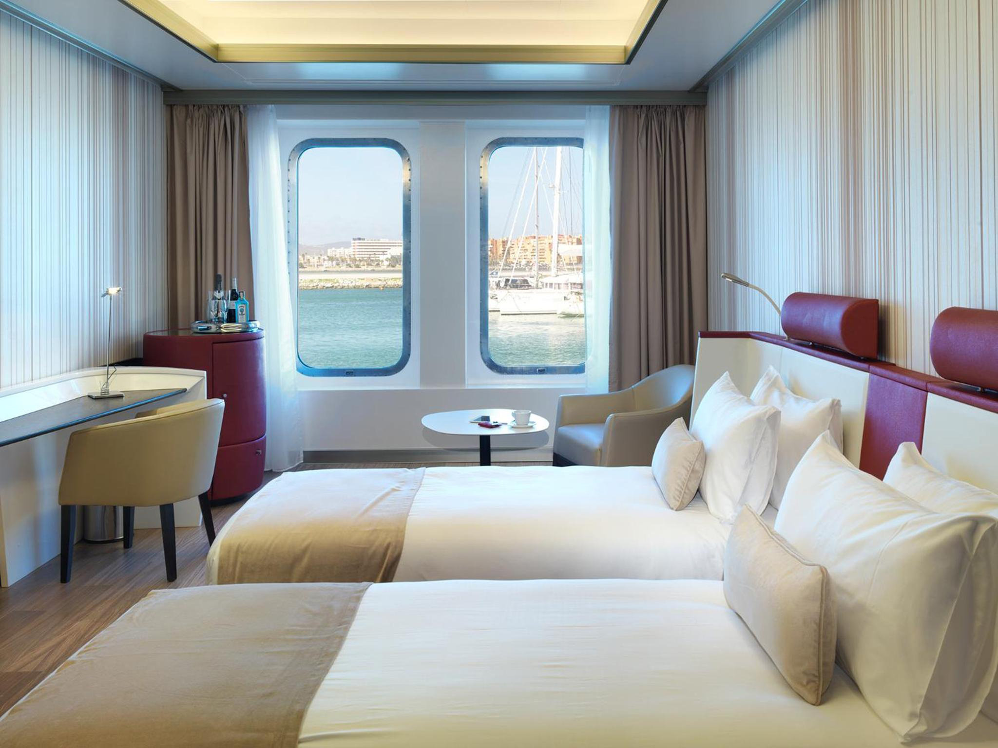 Superyacht_Twin_Room2_S