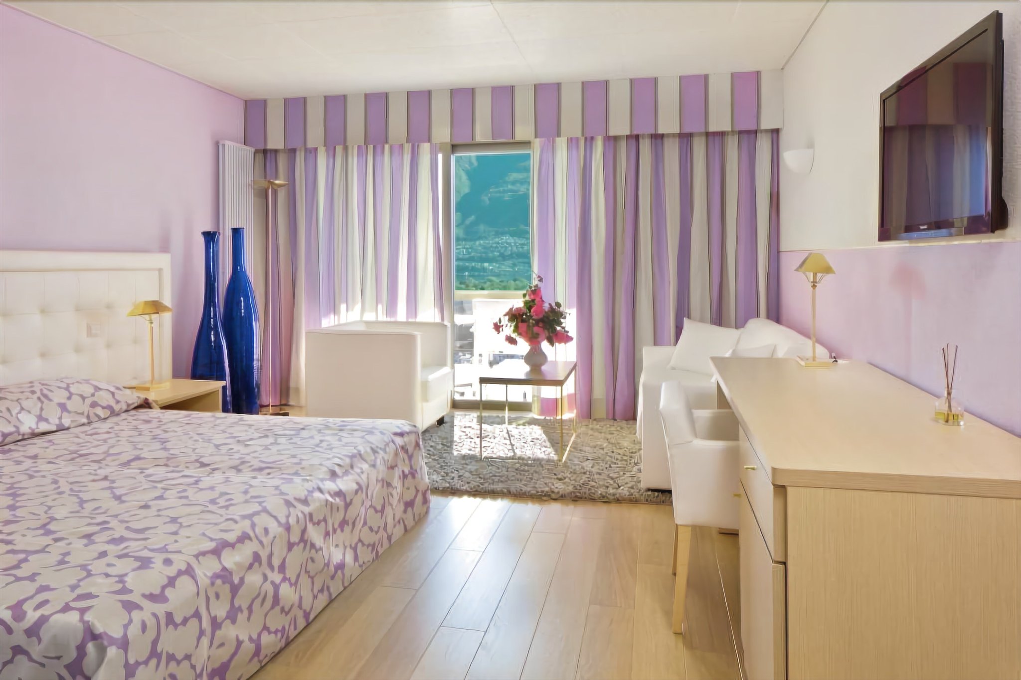 Superior_Room_S