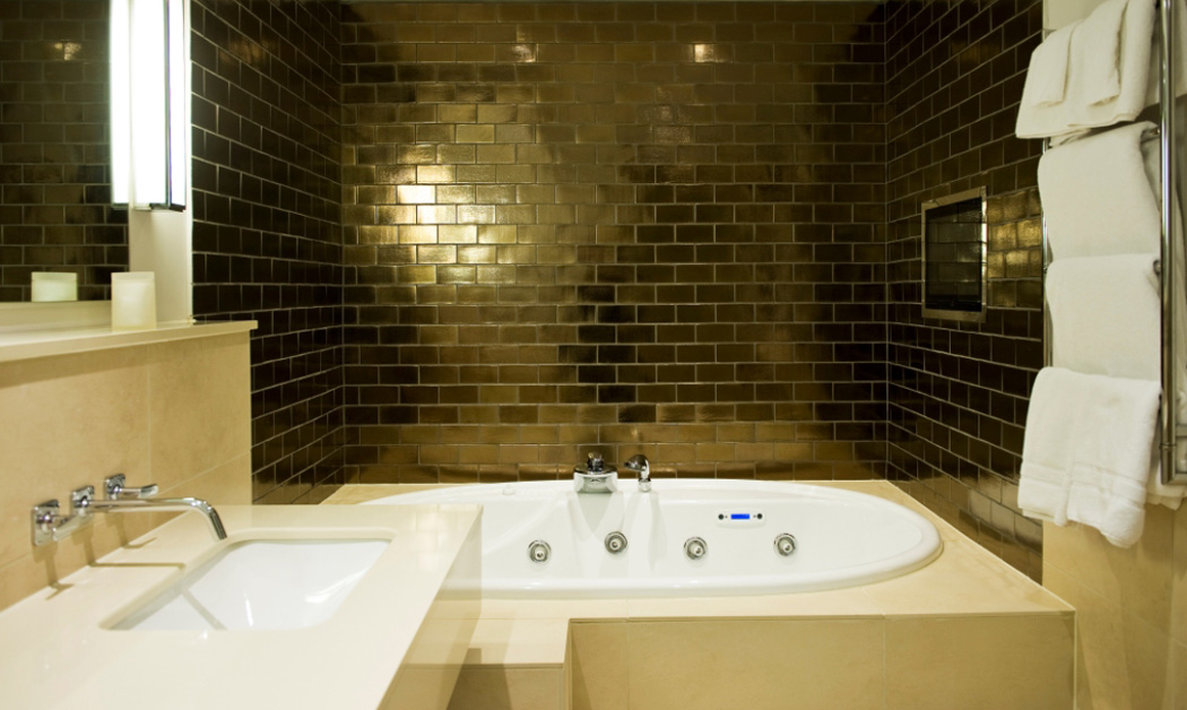 Spa_Room_Bathroom2_S