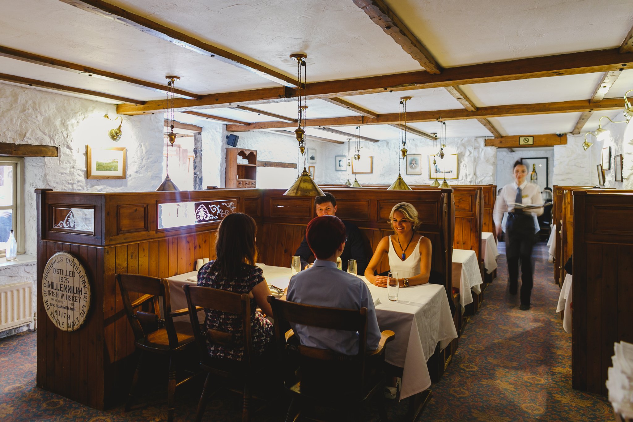 Restaurant_booths_S