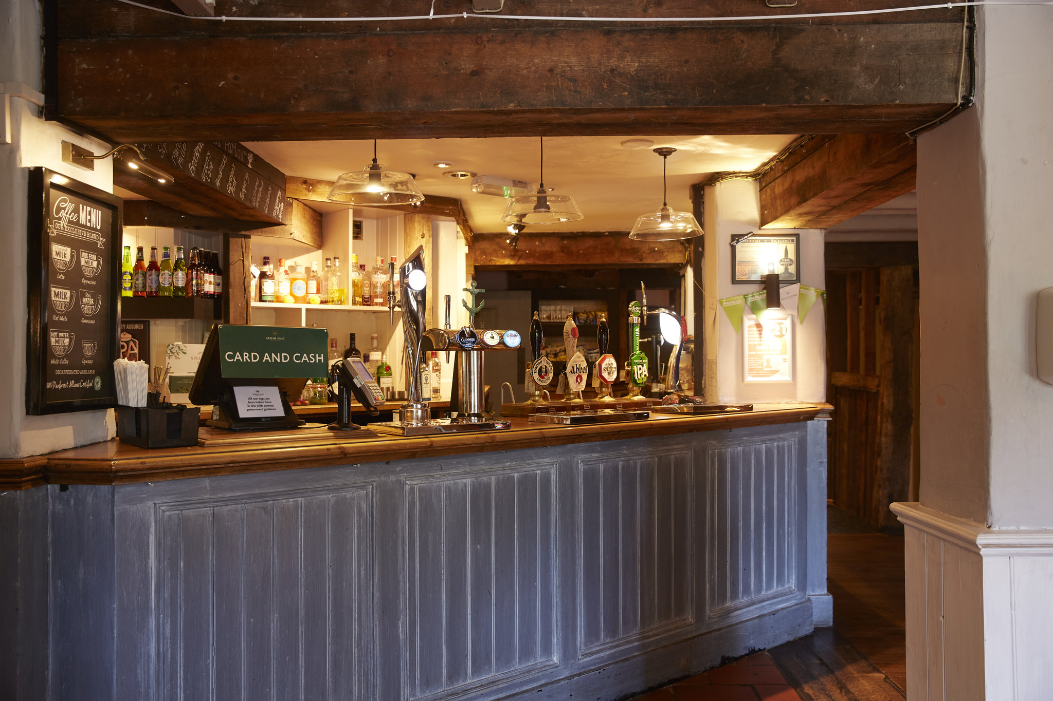 Wheatsheaf_North_Waltham_01_S