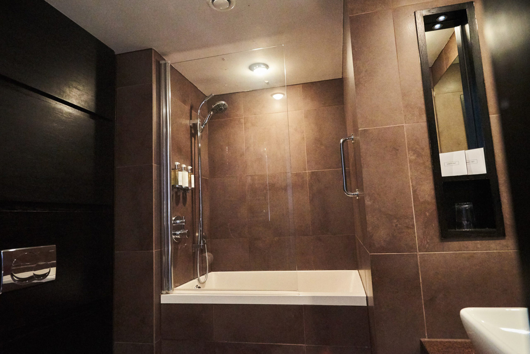 V_Residence_Bathroom_S