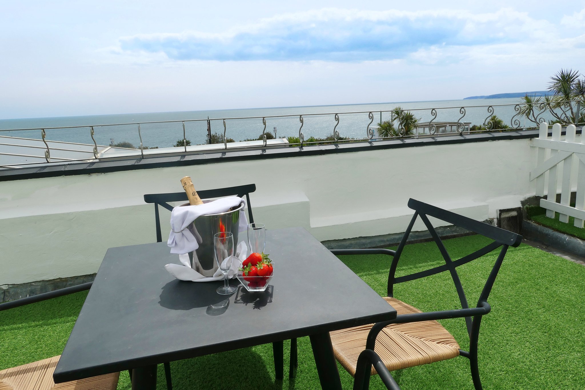 Ocean_Front_Double_with_Terrace_Balcony_S