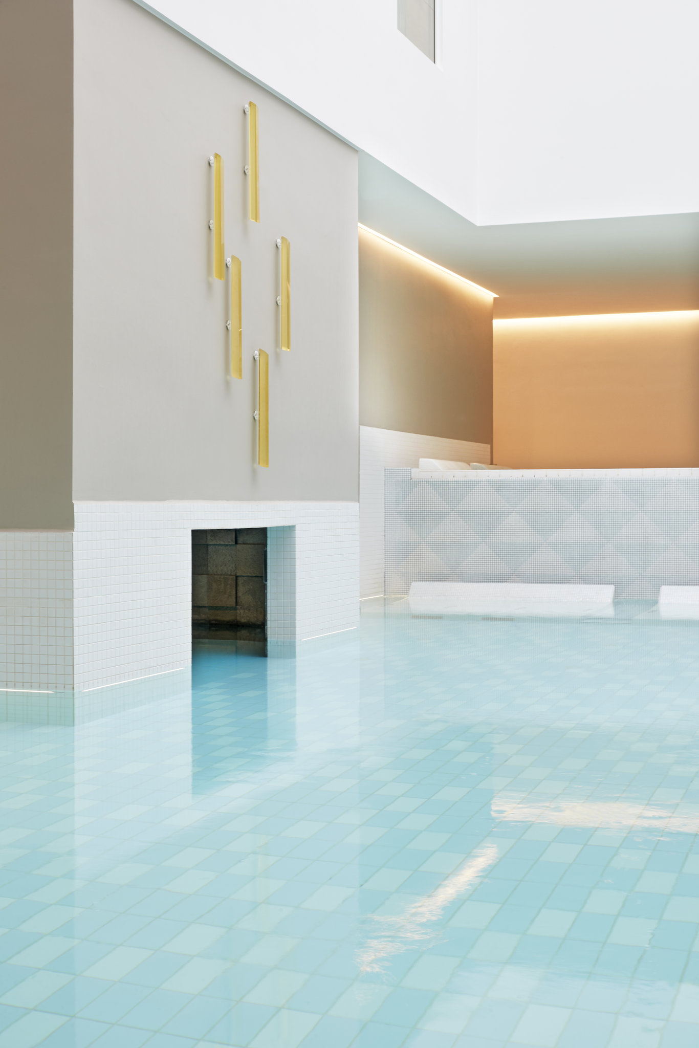 Spa_Indoor_Pool_S