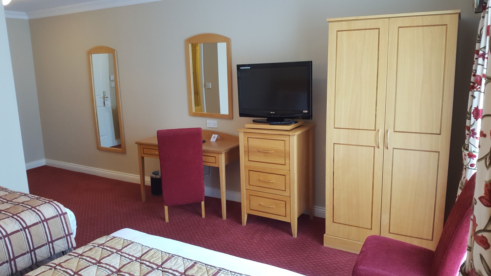Family_Room2_S