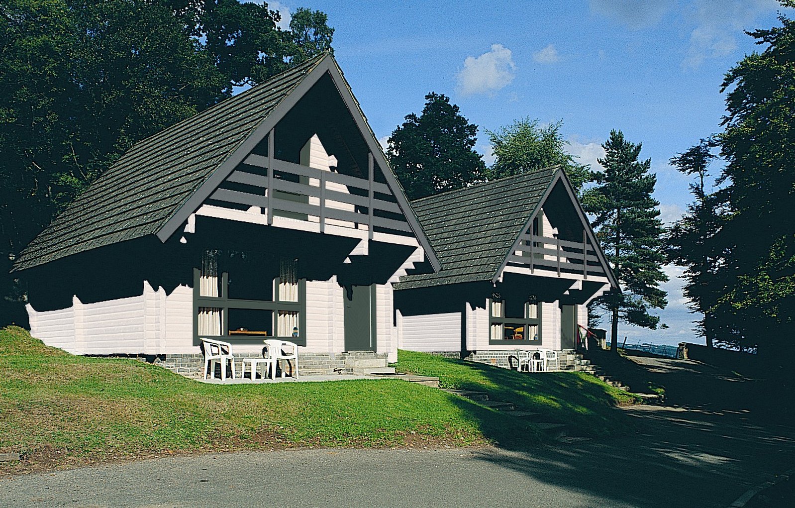 lodge_exterior_S