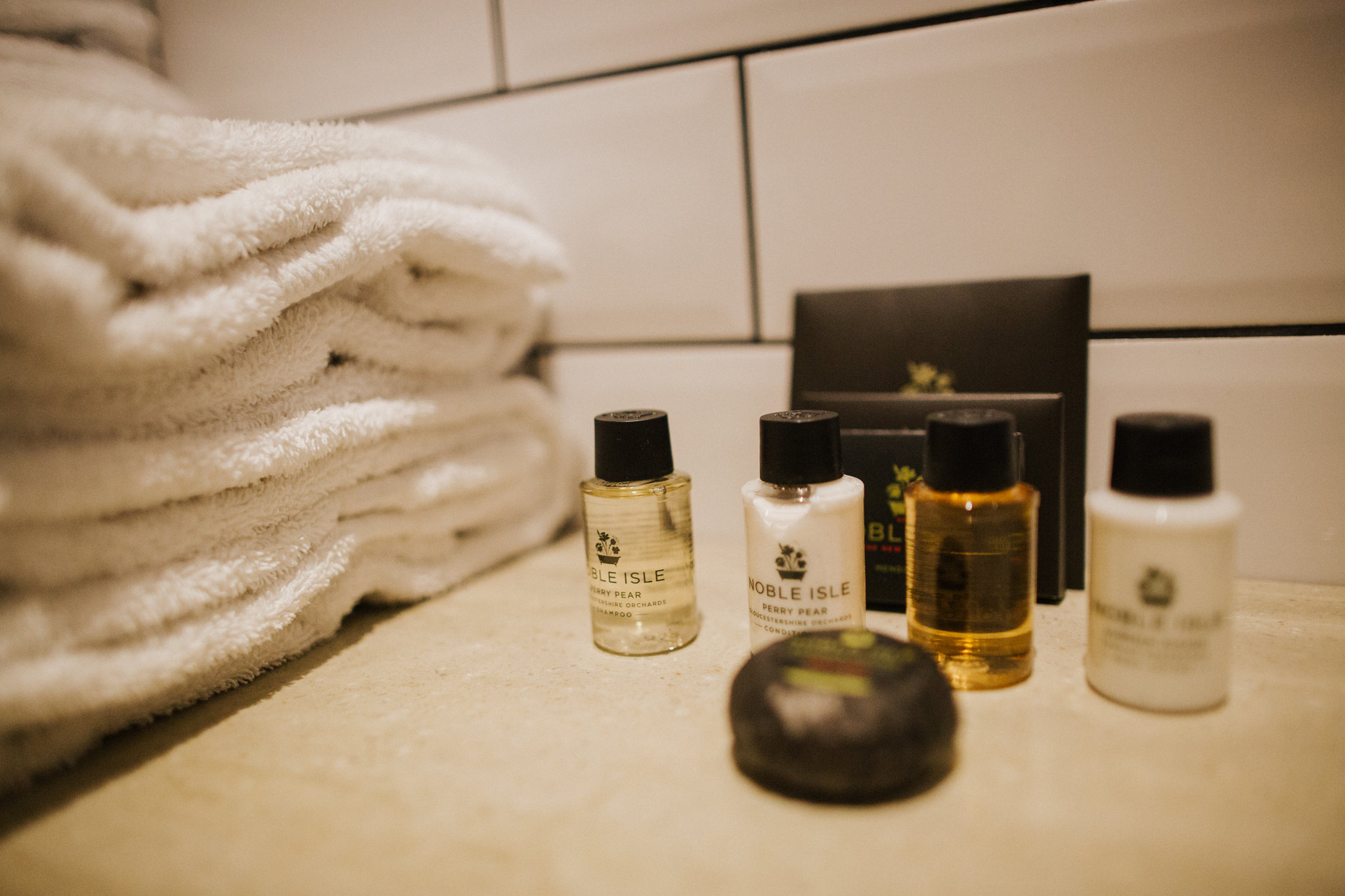 Bathroom_Amenities_S