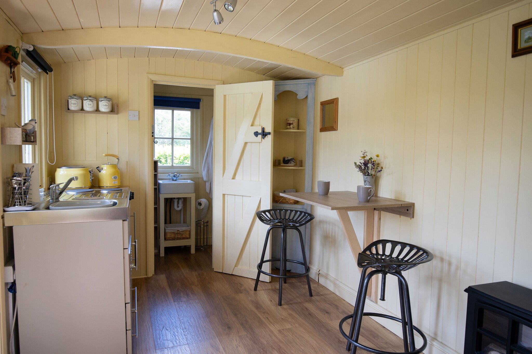 The_Shepherds_Hut_Kitchen_S