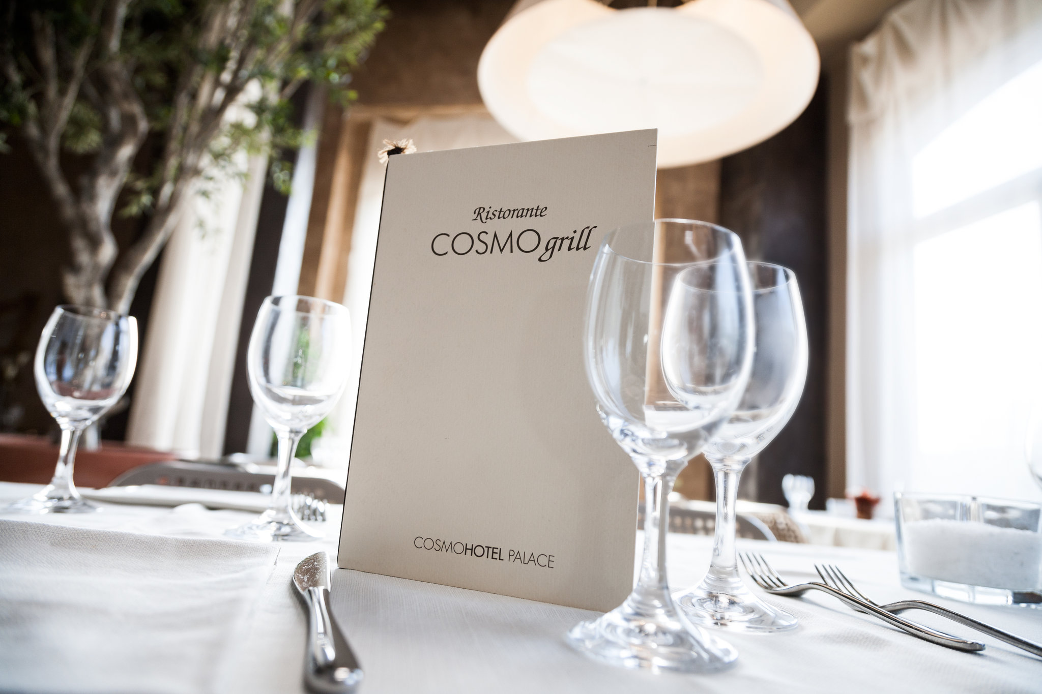 Restaurant_Cosmo_Grill3_S