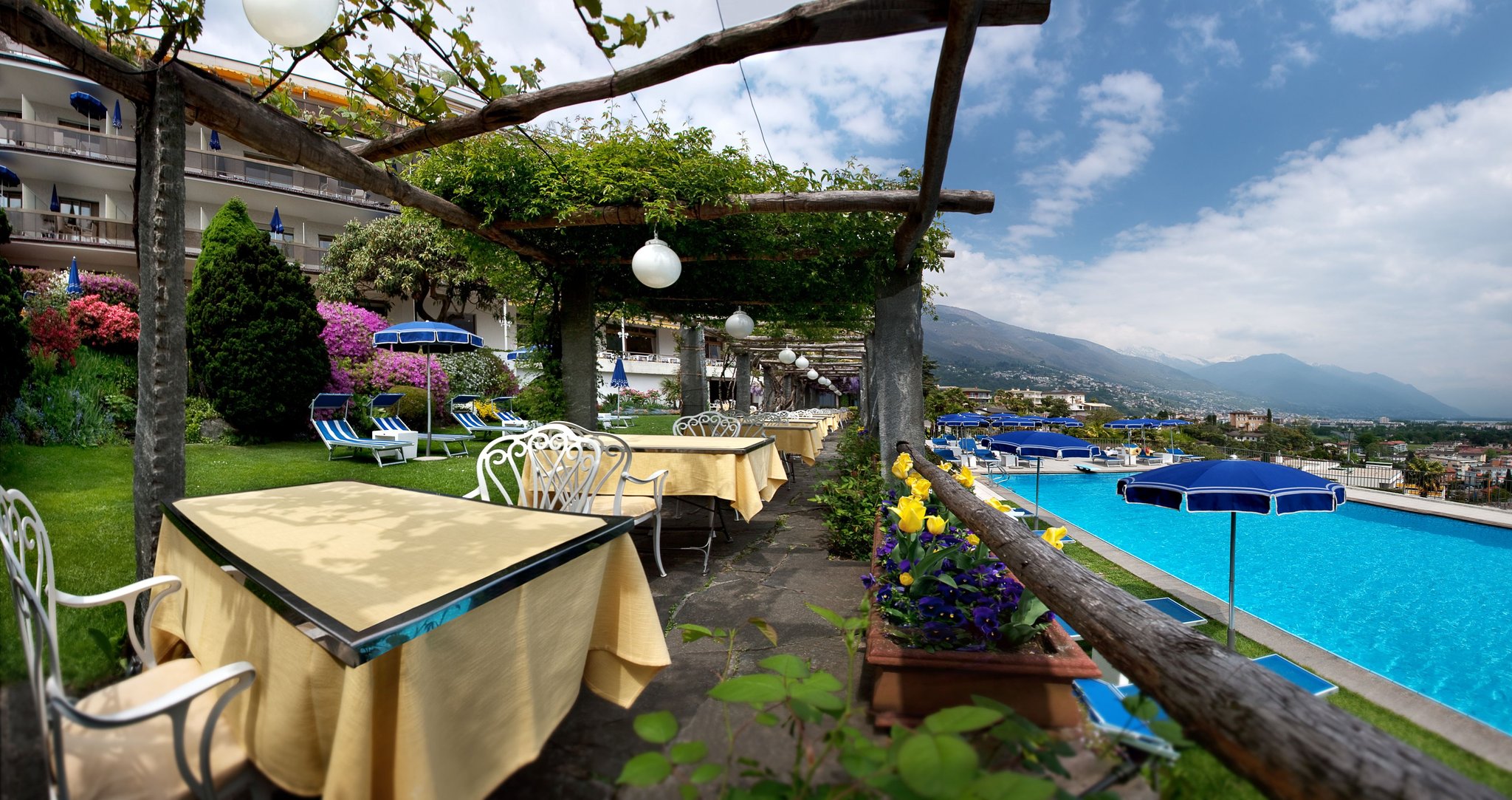 Outdoor_Pool_S