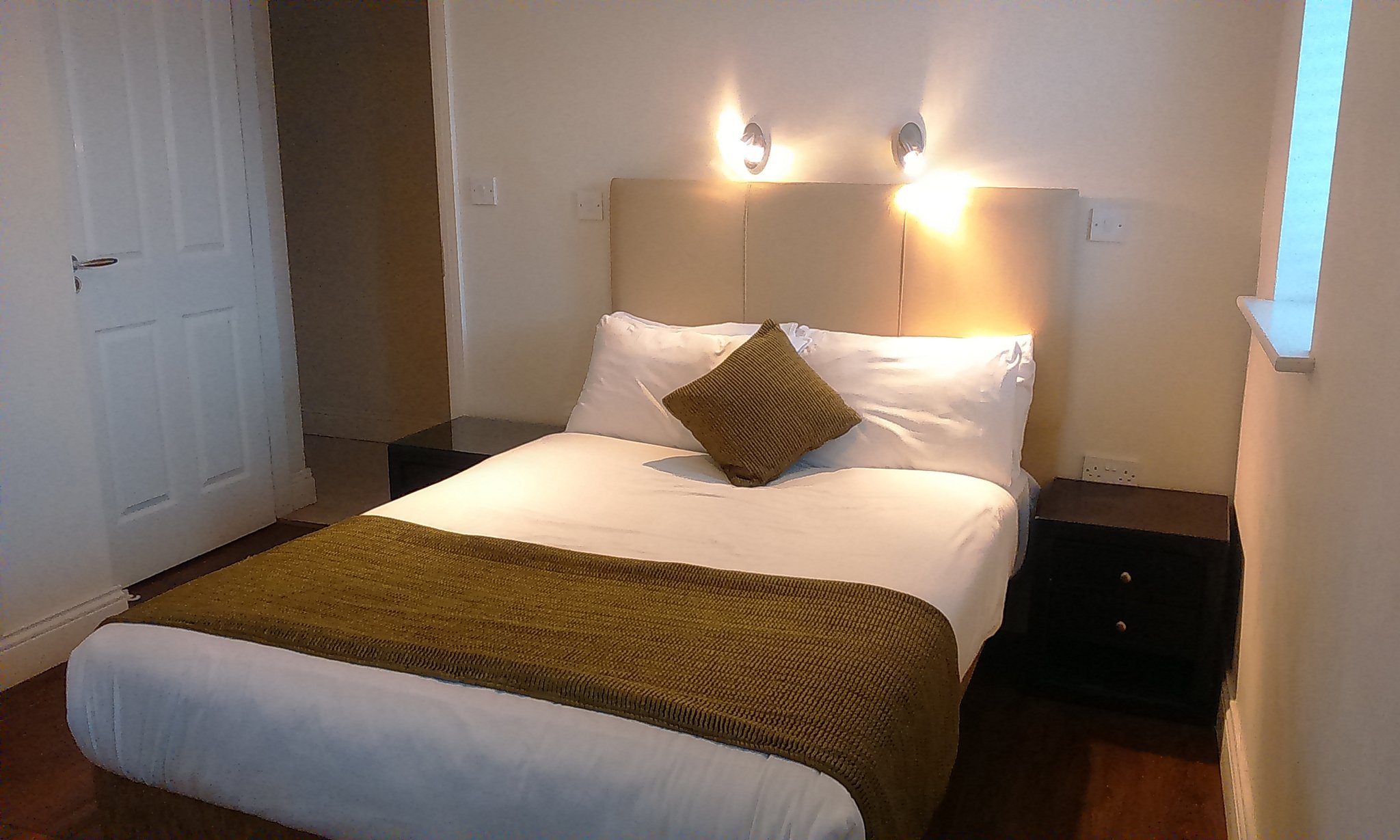 St_Bridget_s_Apartment3_S
