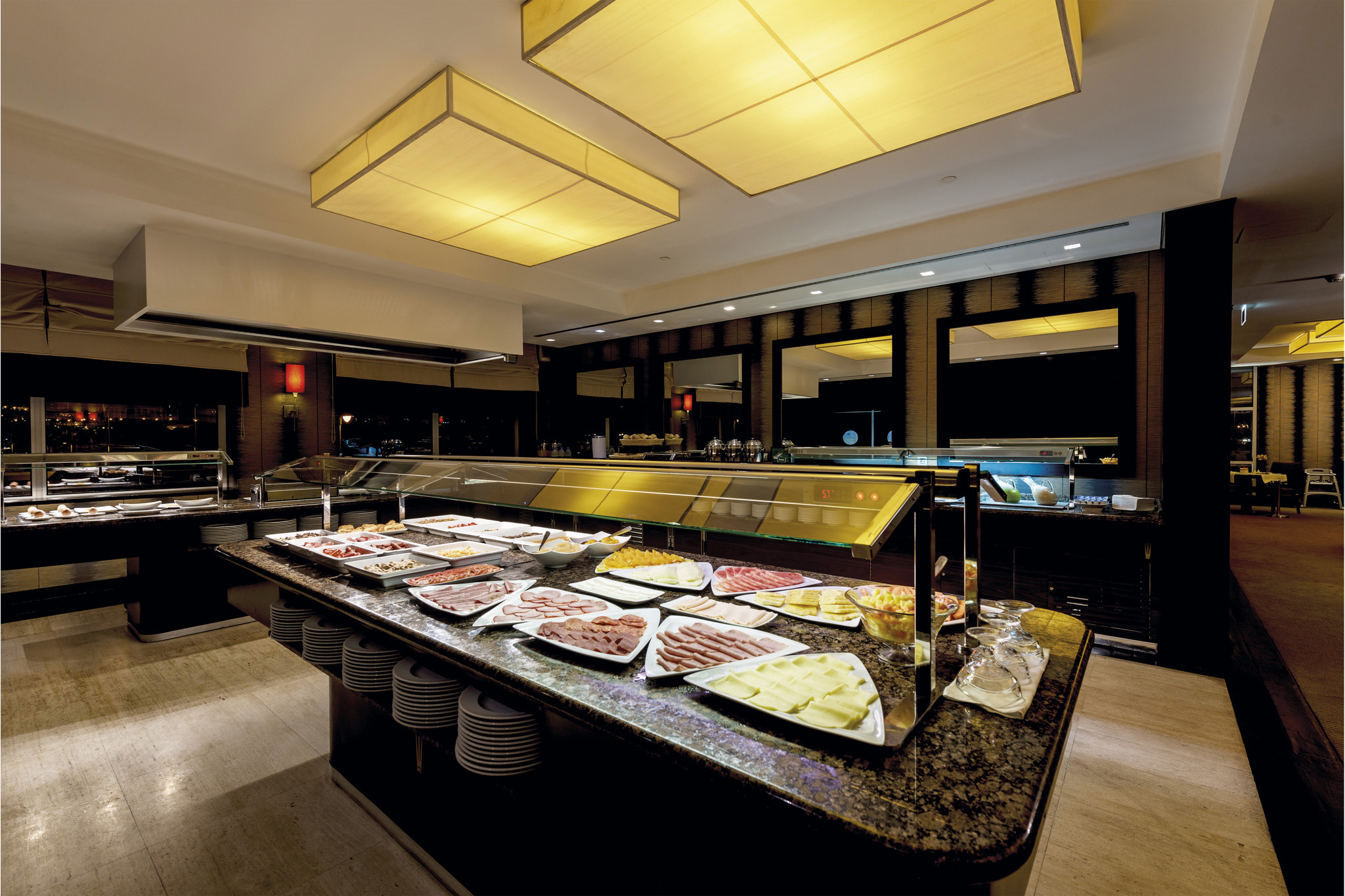 Angola_Luanda_Hotel_Baia_buffet_peq.almoco_S