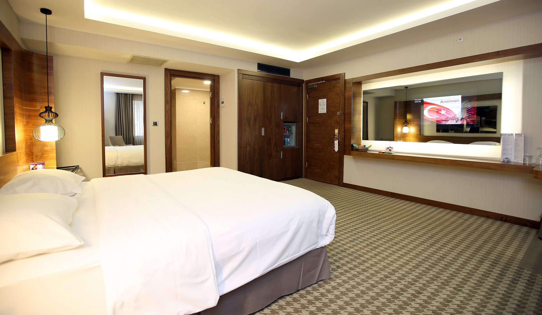 Deluxe_Room5_S