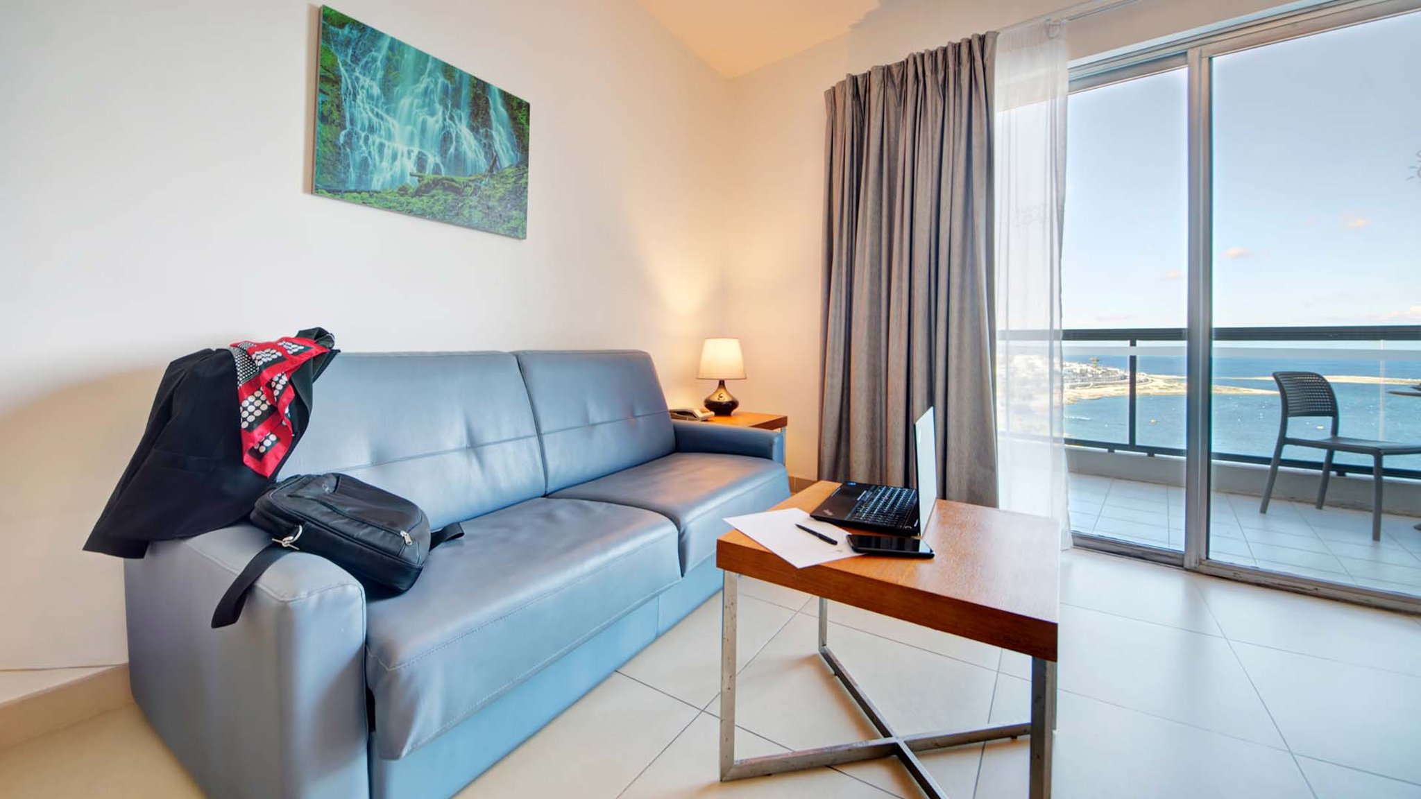 AX_Sunny_Coast_-_One_Bedroom_Apartment_with_Sea_View_3_S