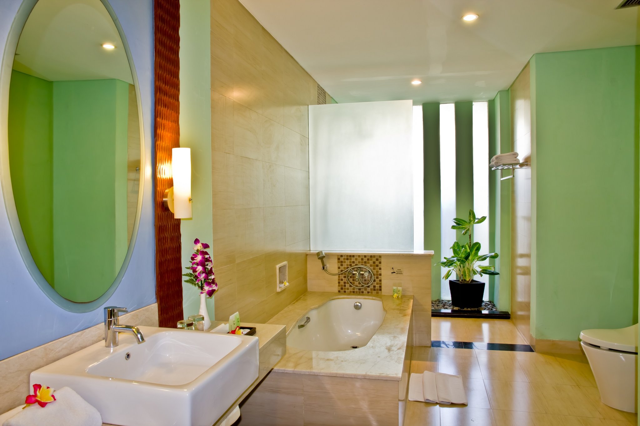 Suite_Bathroom2_S