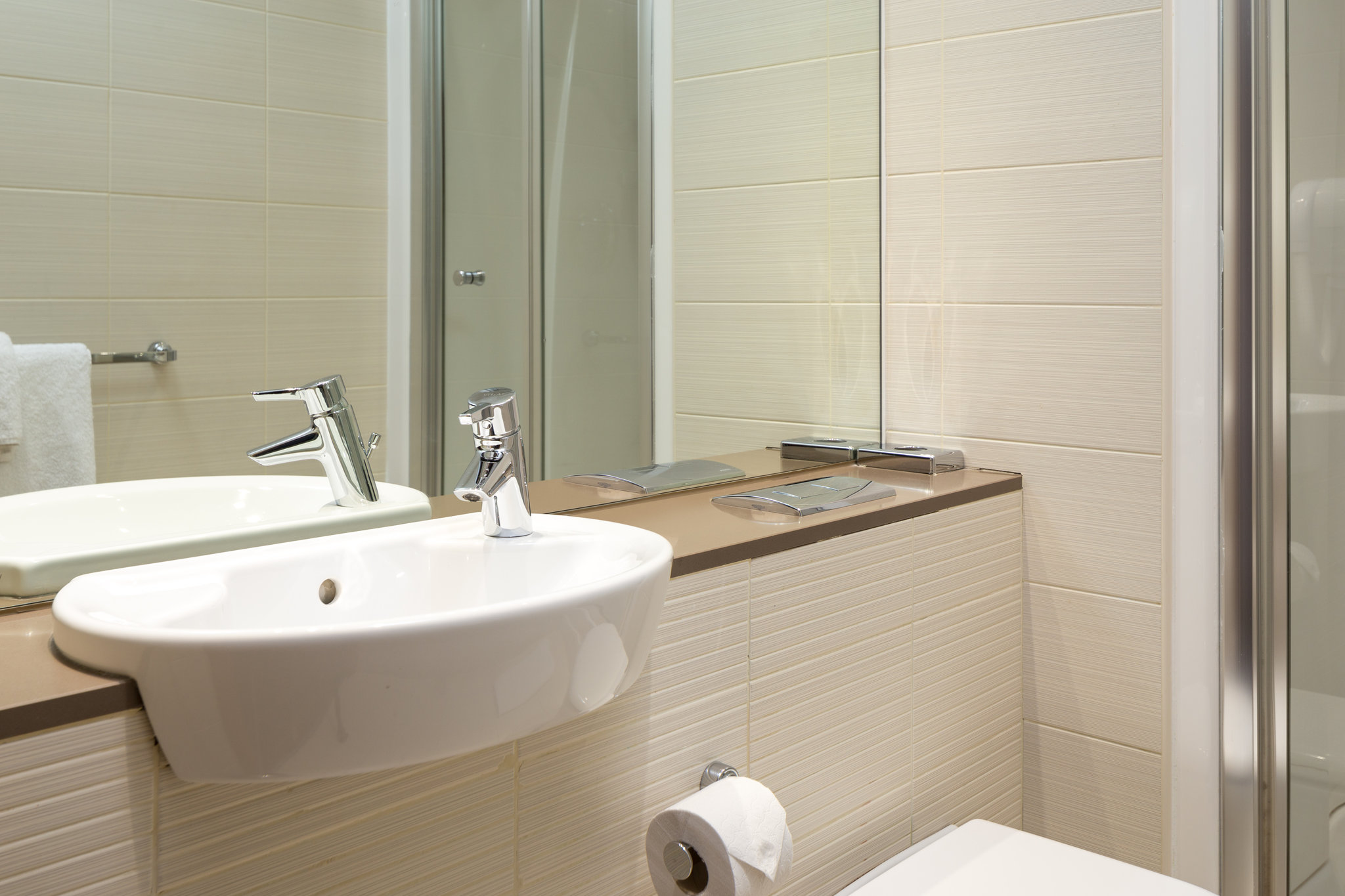 Smart-Grande_Rooms_Bathroom_S