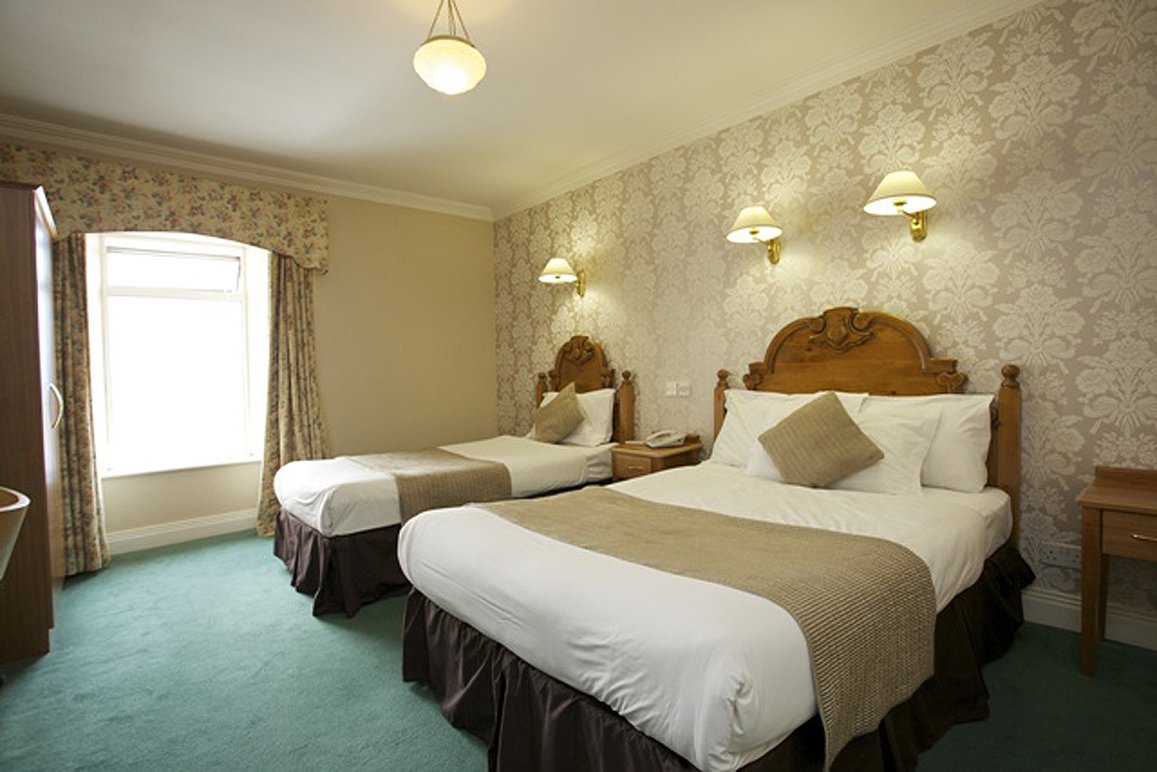 Twin_bedded_Room_S
