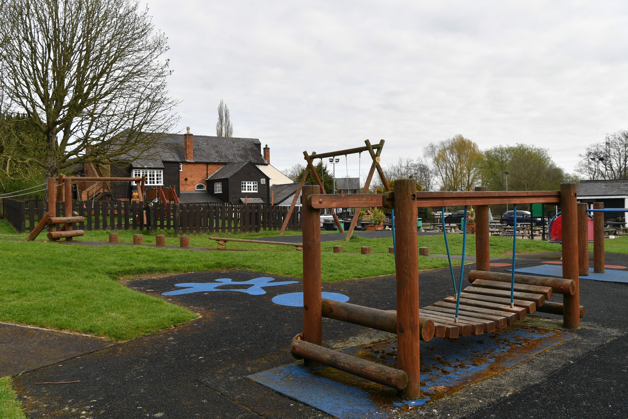 Kids_Outdoor_Playground_S