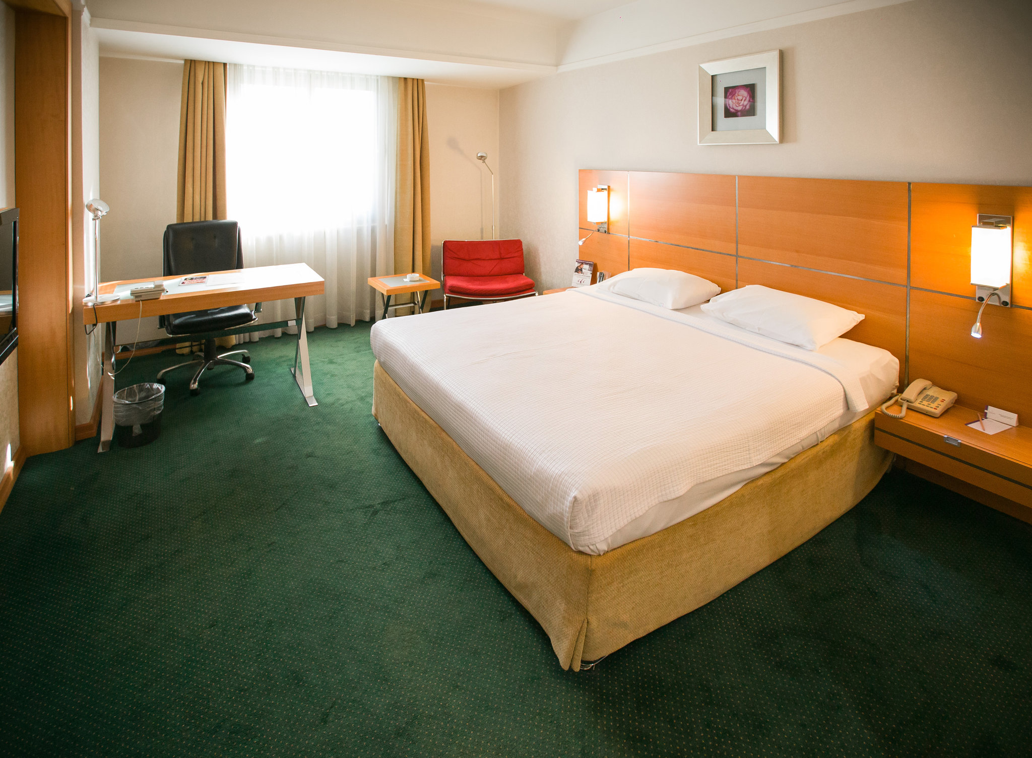 Deluxe_Superior_Room_S