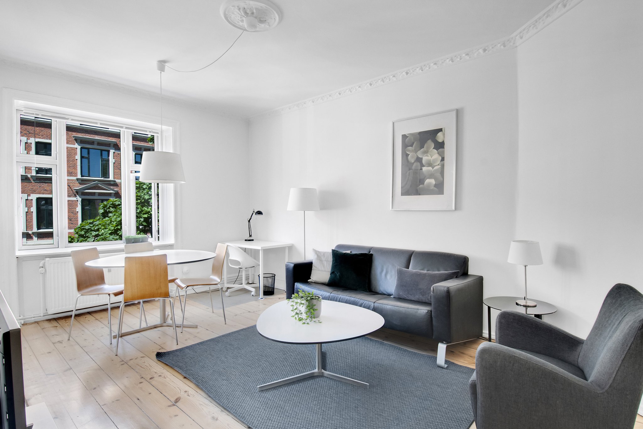 19657_living-room-three-room-apartment-frederiksberg-bent_S