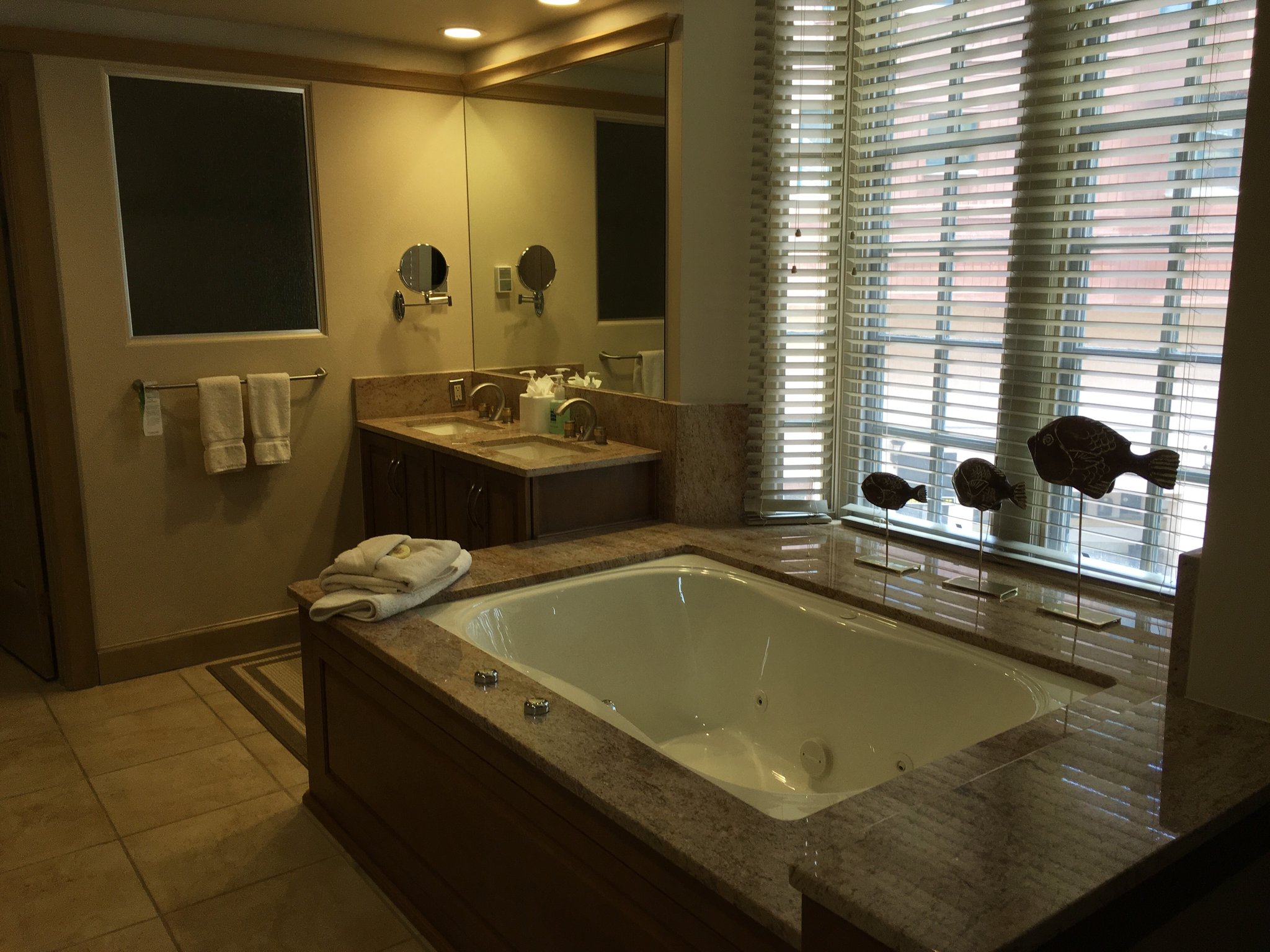 master-bath-2bedroom(1)_S