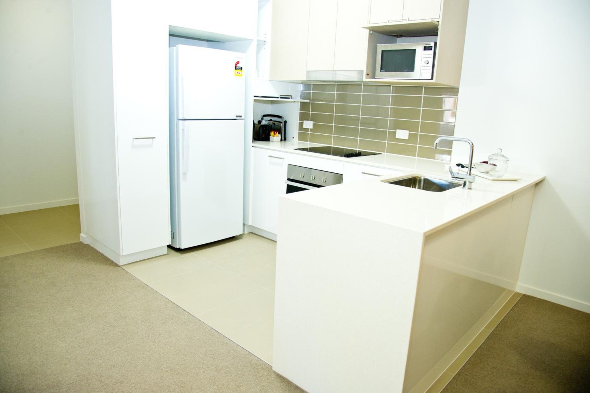 Two_Bed_Apartment_Kitchen2_S