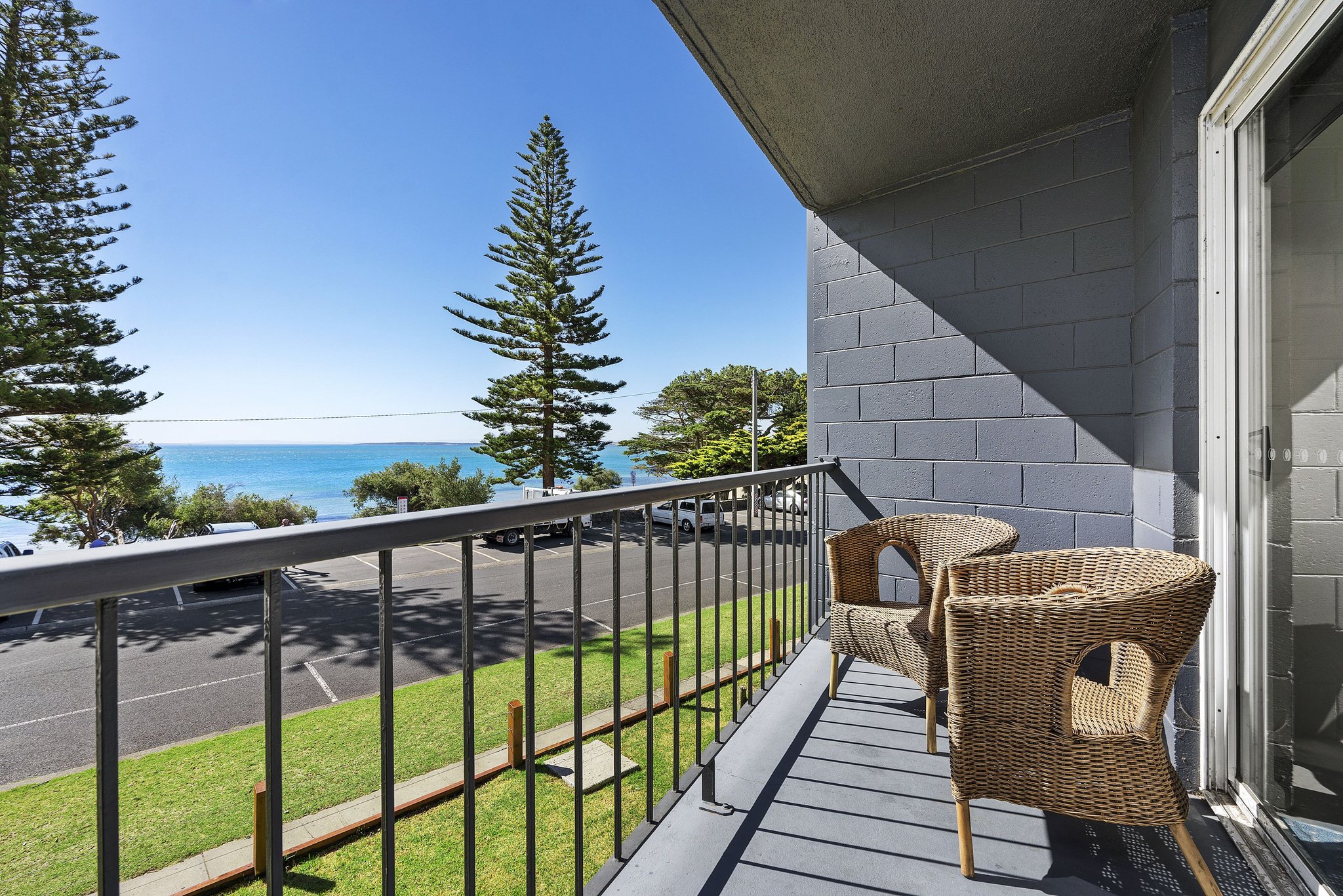 Bay_View_Room_Balcony_S