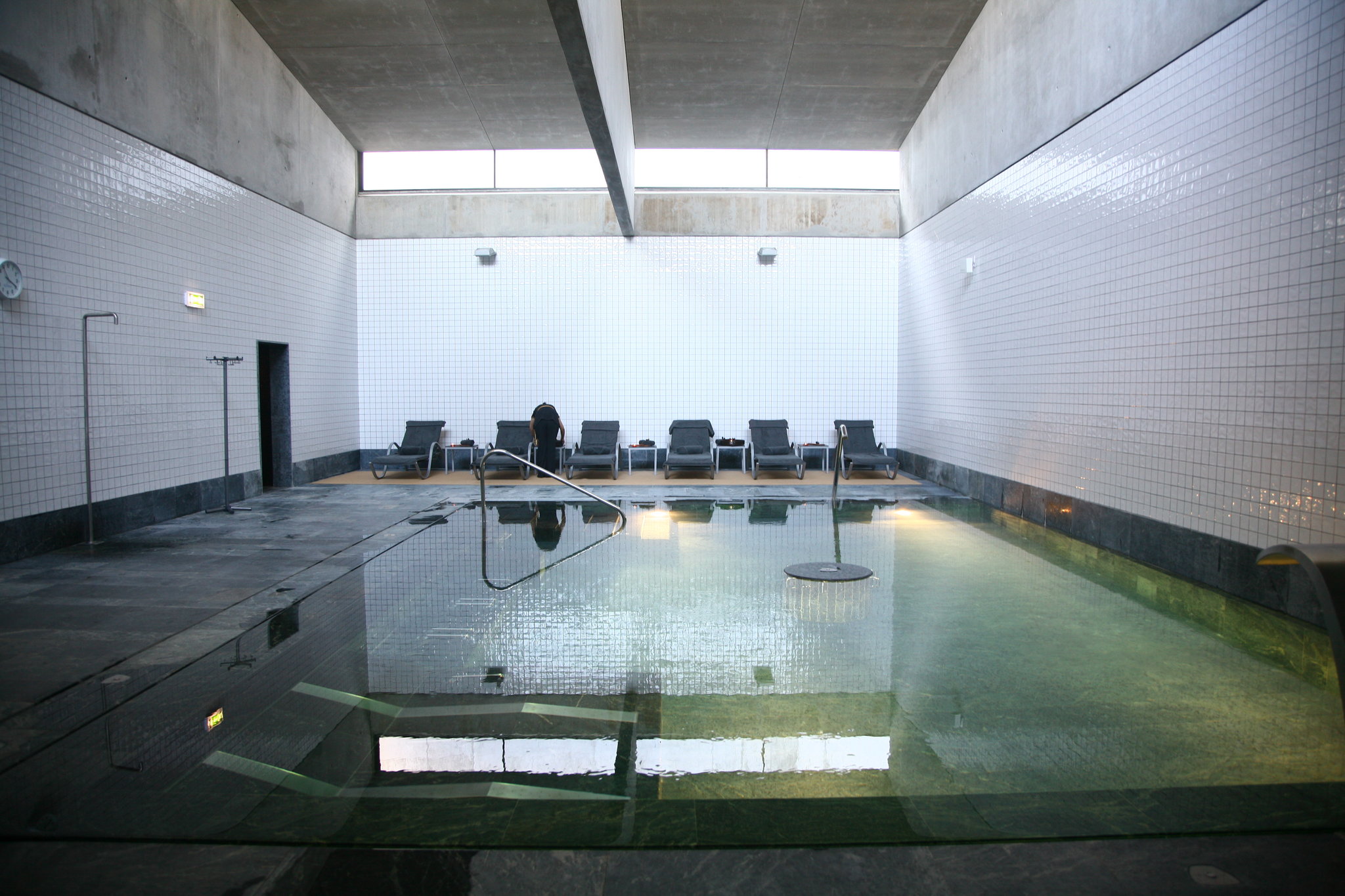 Indoor_Swimming_Pool2_S