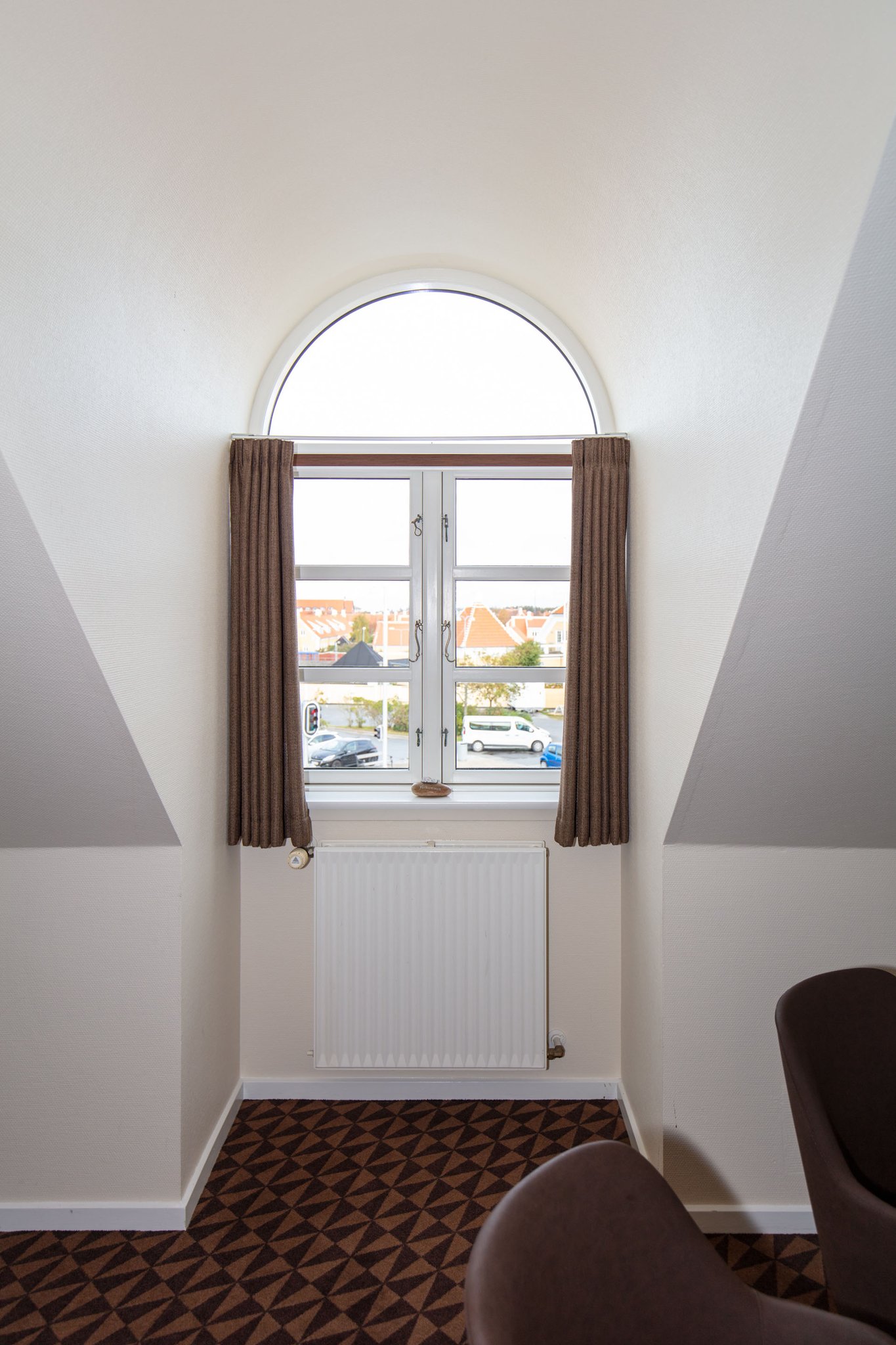 18633_window-view-family-rooms-foldens-hotel-first-partne_S