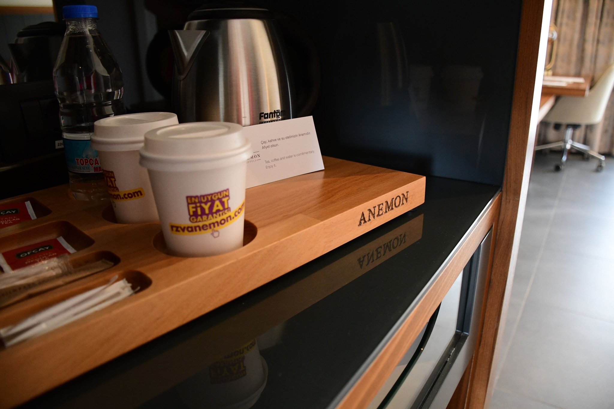 In_Room_Amenities_S