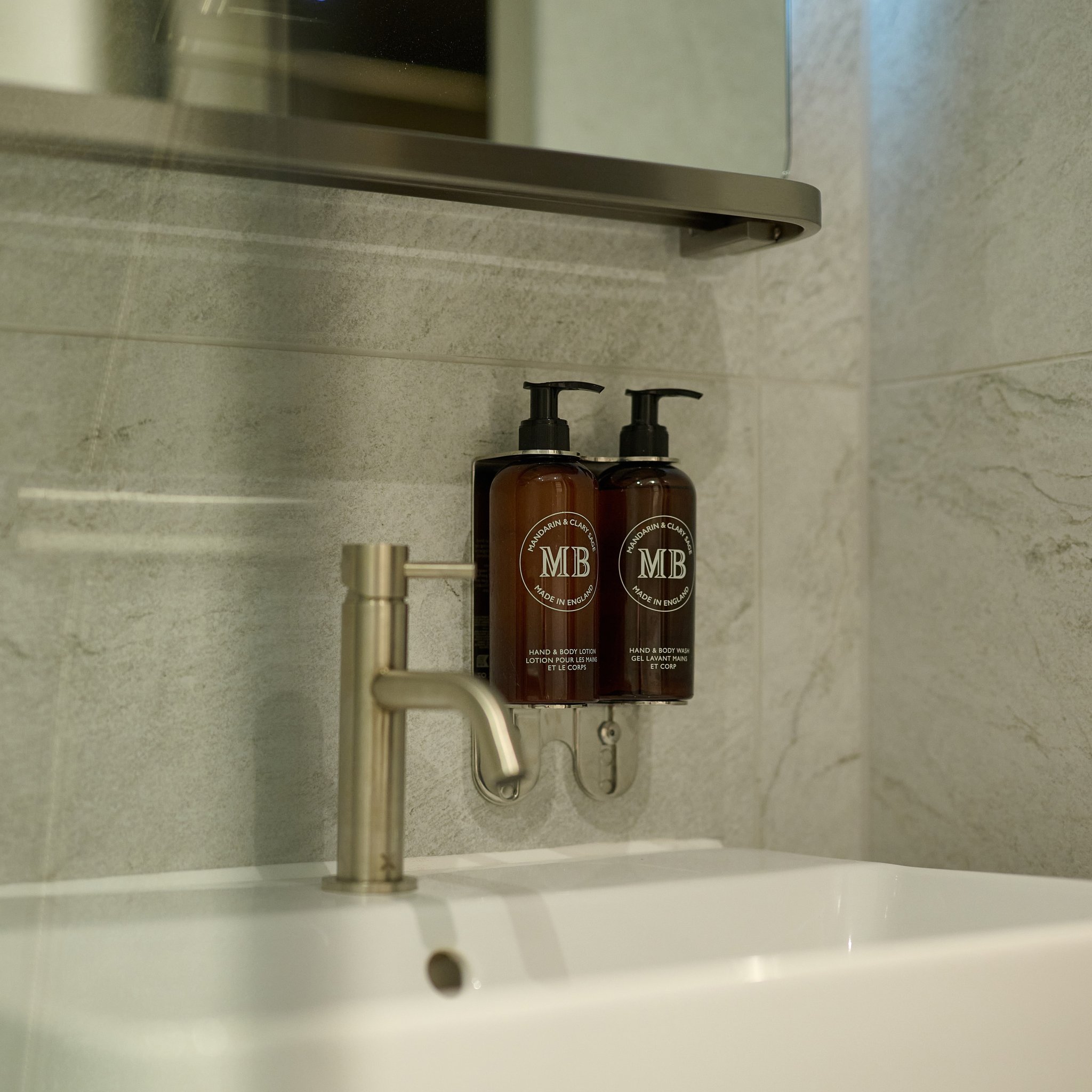 The_Resident_Edinburgh_Hotel_Room_Details_molton_brown_S