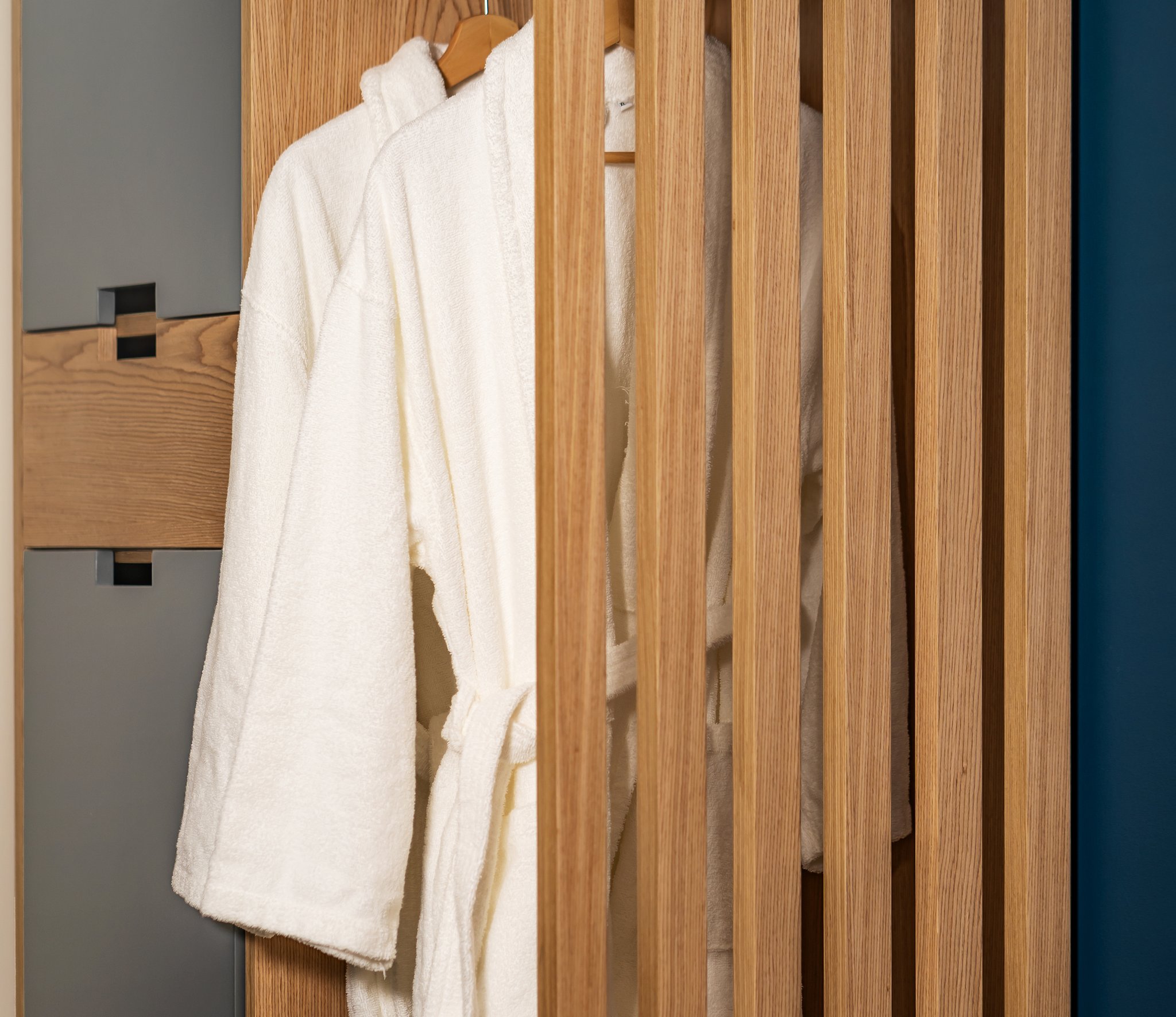 Double__Room_Mountain_Bathrobes_S