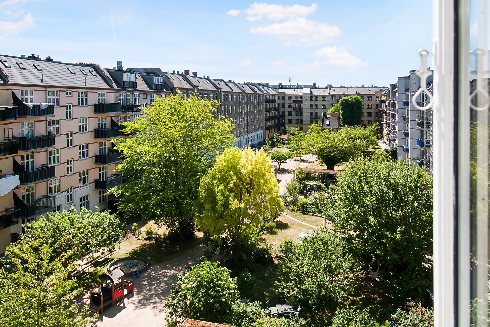 19692_view-from-three-room-apartment-frederiksberg-langel_S