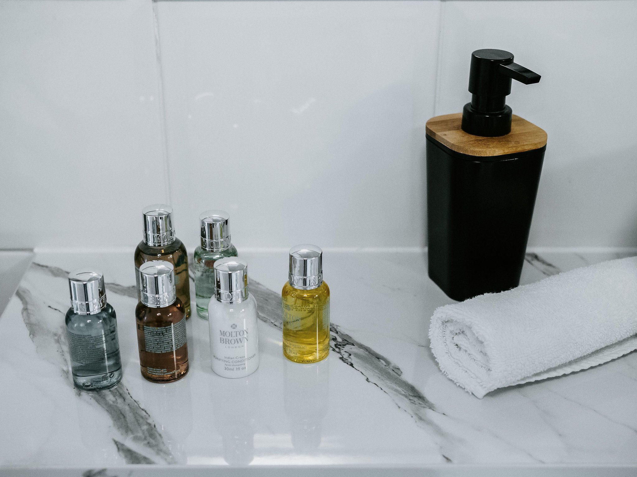 Bathroom_Amenities_S