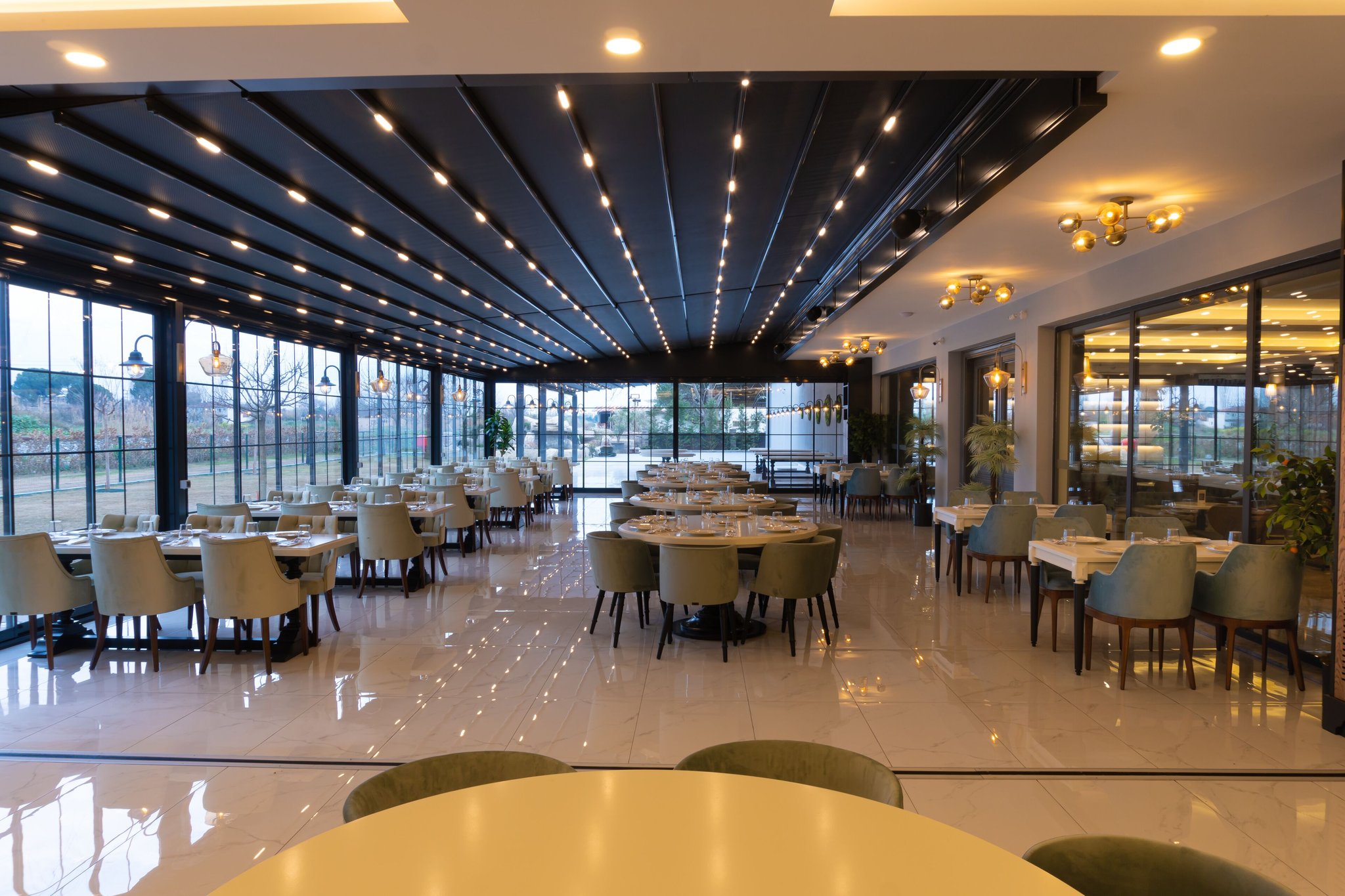Restaurant_S