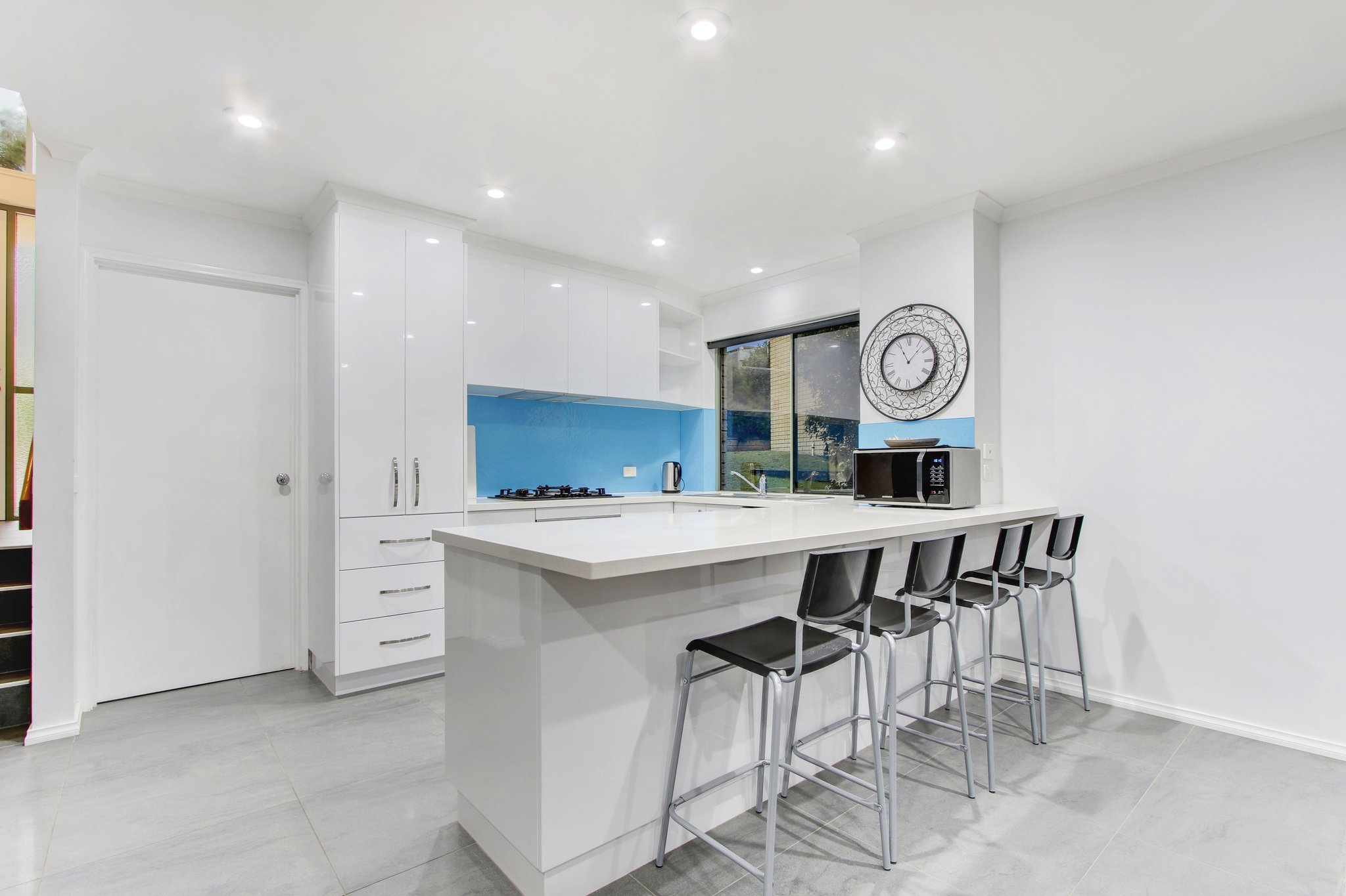 Four_Bedroom_Pool_View_Townhouse_Kitchen_S