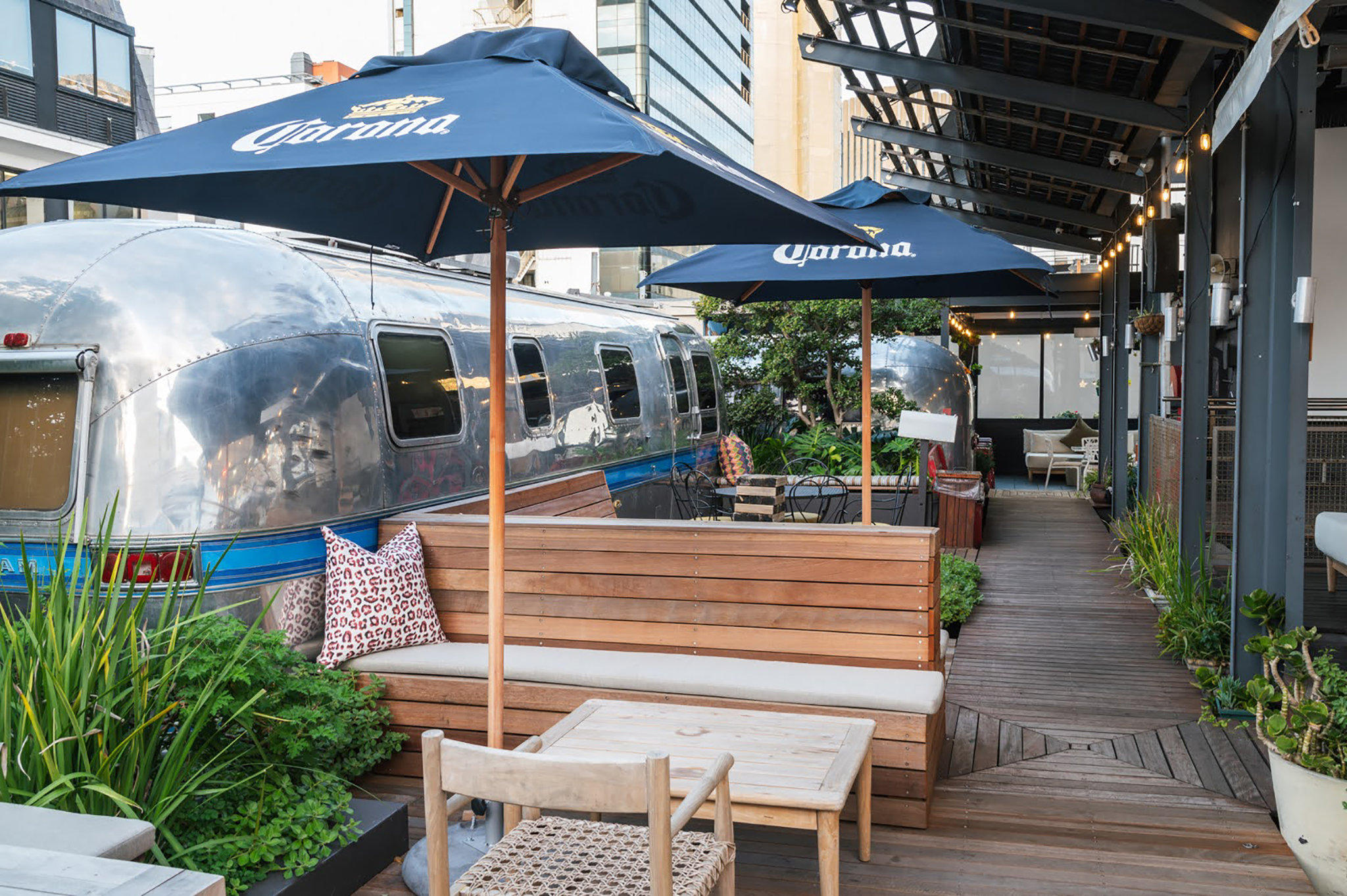 Rooftop_Airstream_Trailer_Park_S