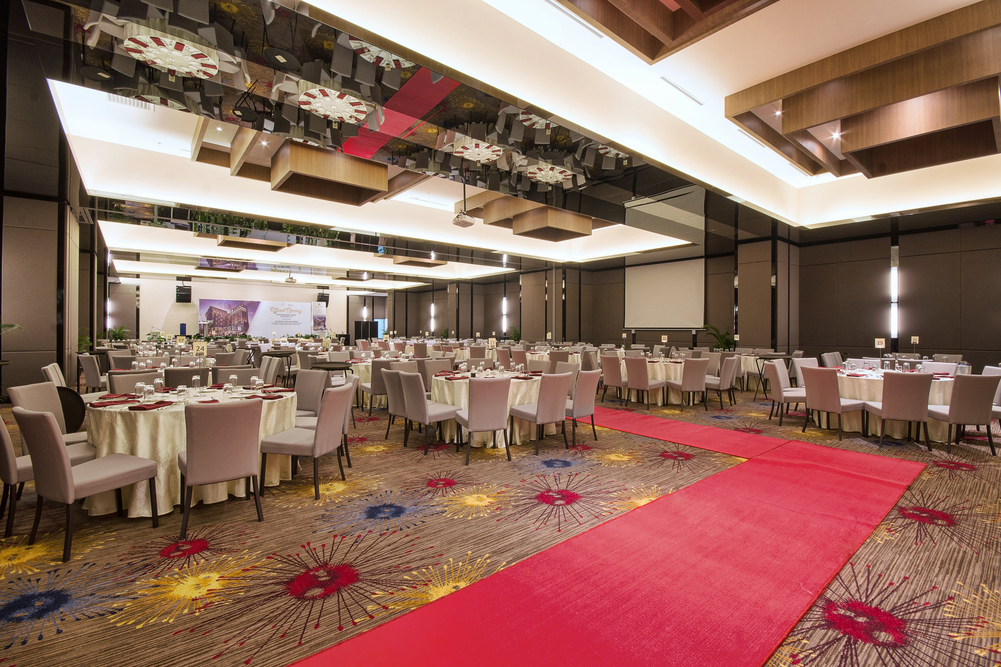 Maharani_Ballroom_-_Dinner_Set_up_S