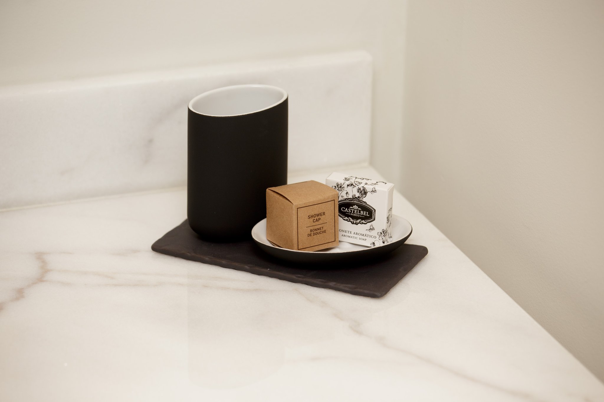 In_Room_Amenities_S