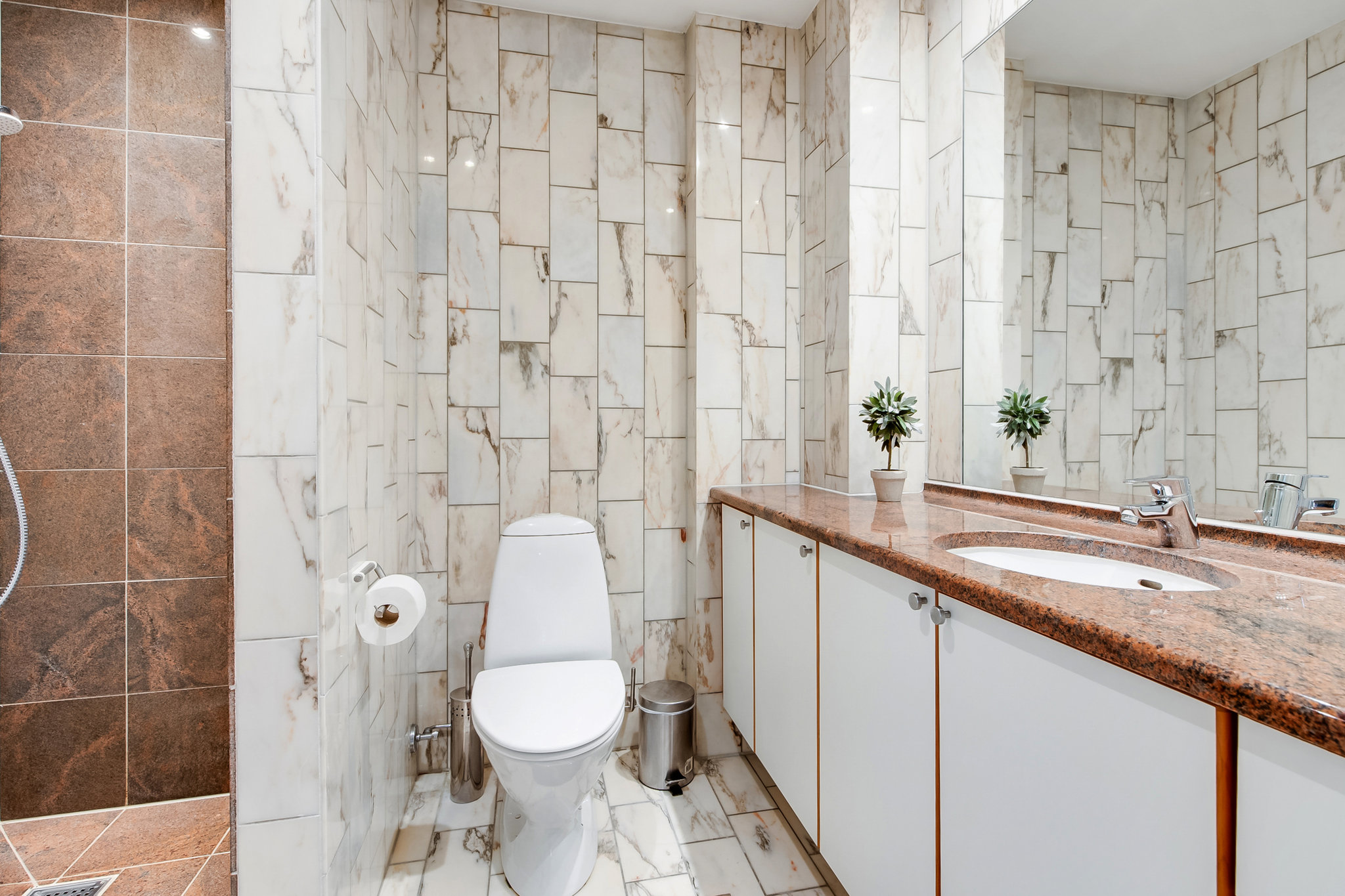 19607_bathroom-one-room-apartment-indre-by-gothersgade-fi_S