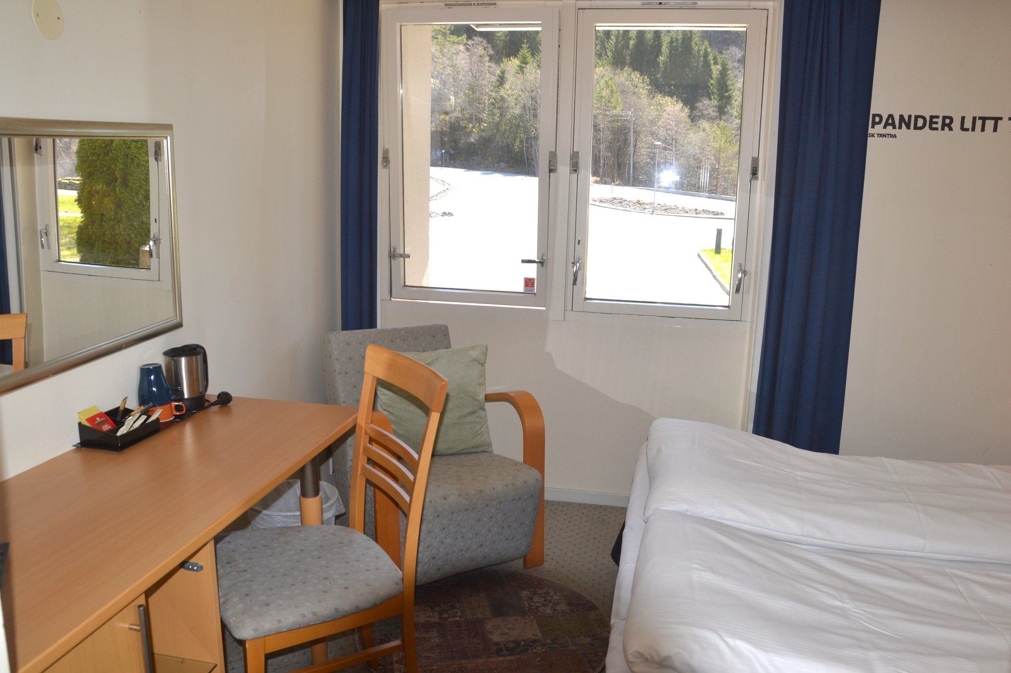 19013_economy-double-room-utsikten-hotell-first-partner-c_S