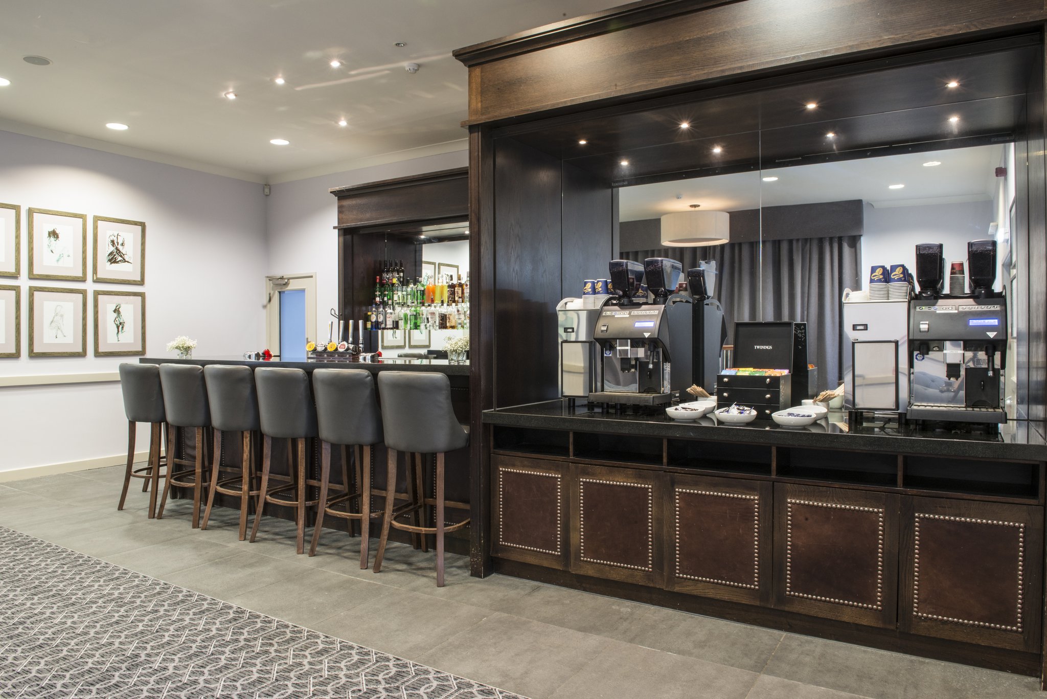 Coffee_-_Arden_Suite_Bar___Coffee_Station_S