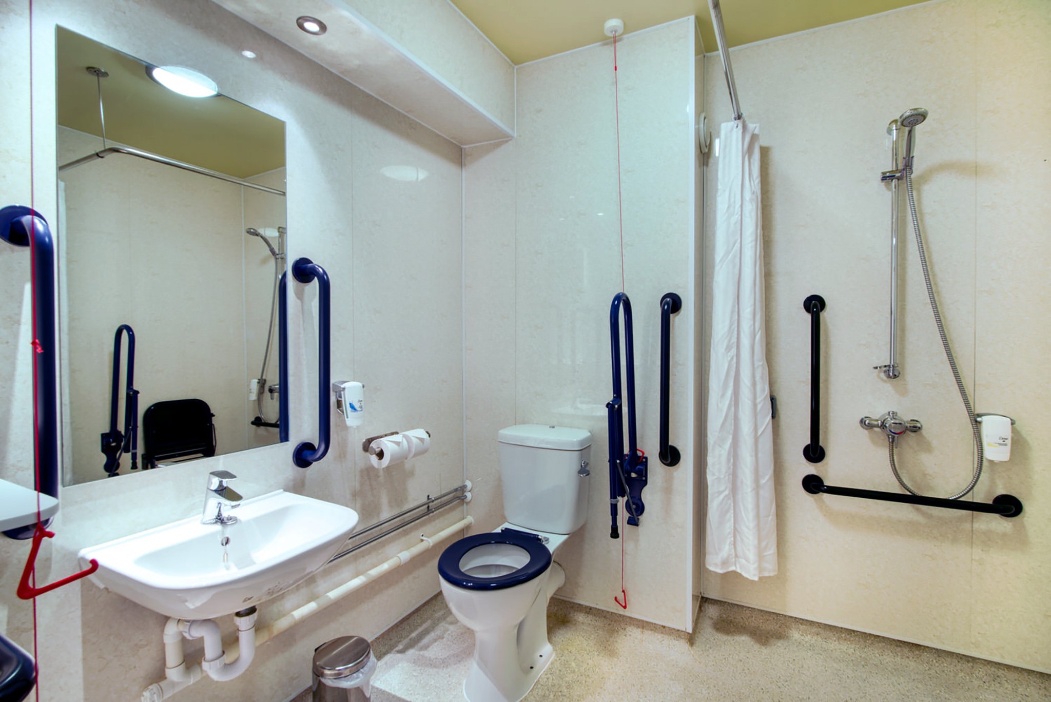 Accessible_Bathroom_S